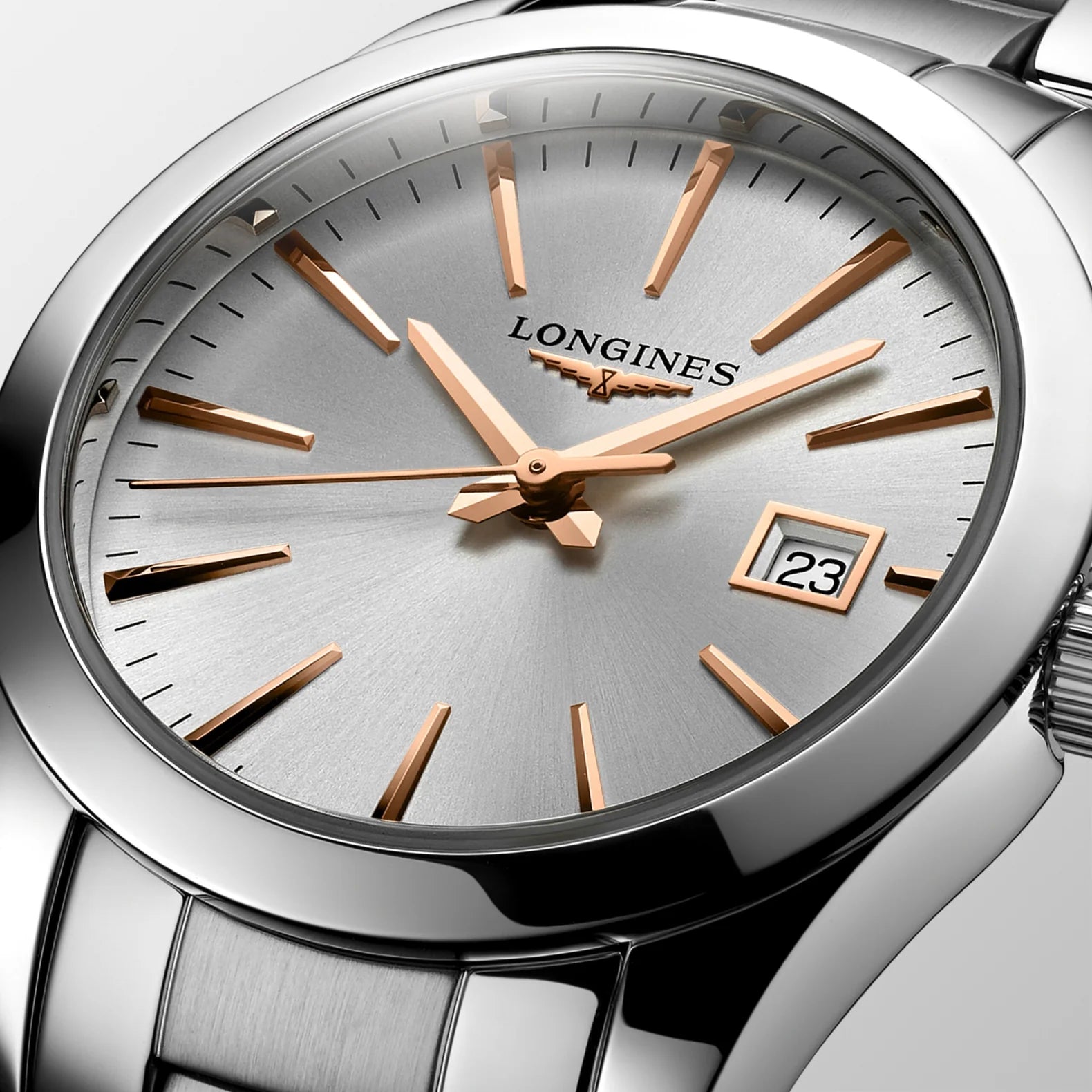 Conquest Classic 29.50mm - Silver Dial on Bracelet