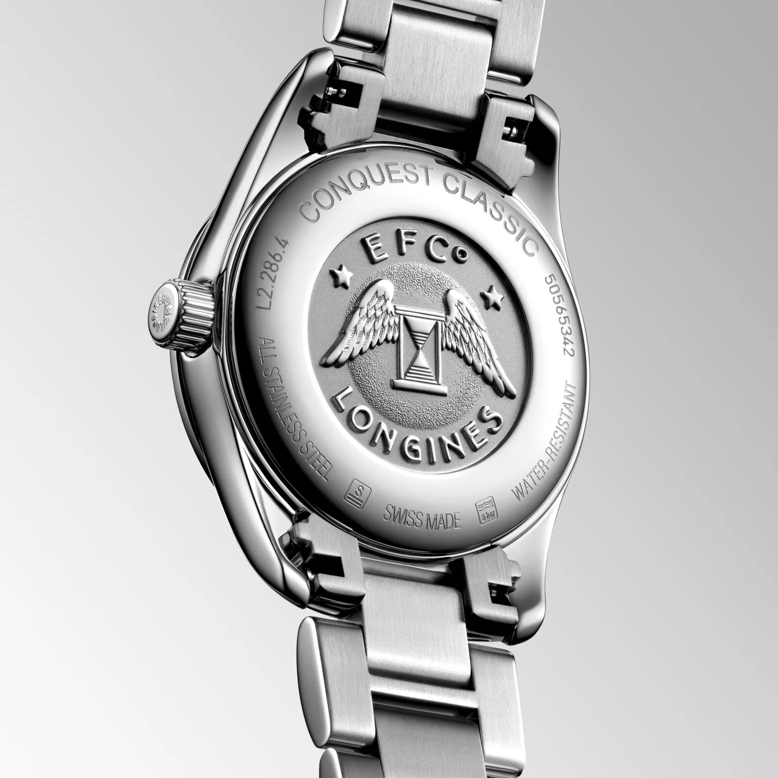 Conquest Classic 29.50mm - Silver Dial on Bracelet