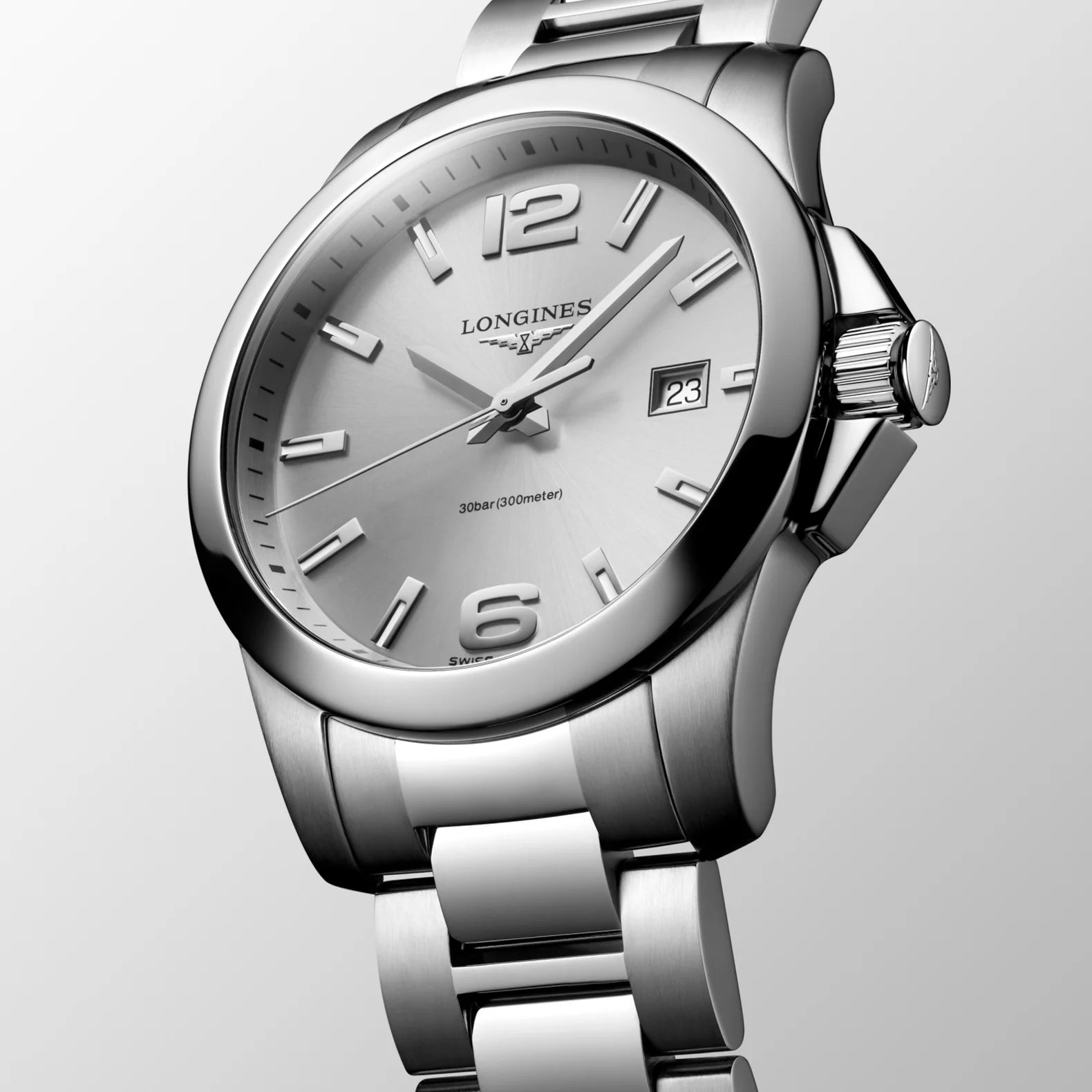 Conquest 41mm - Sunray Silver Dial on Bracelet