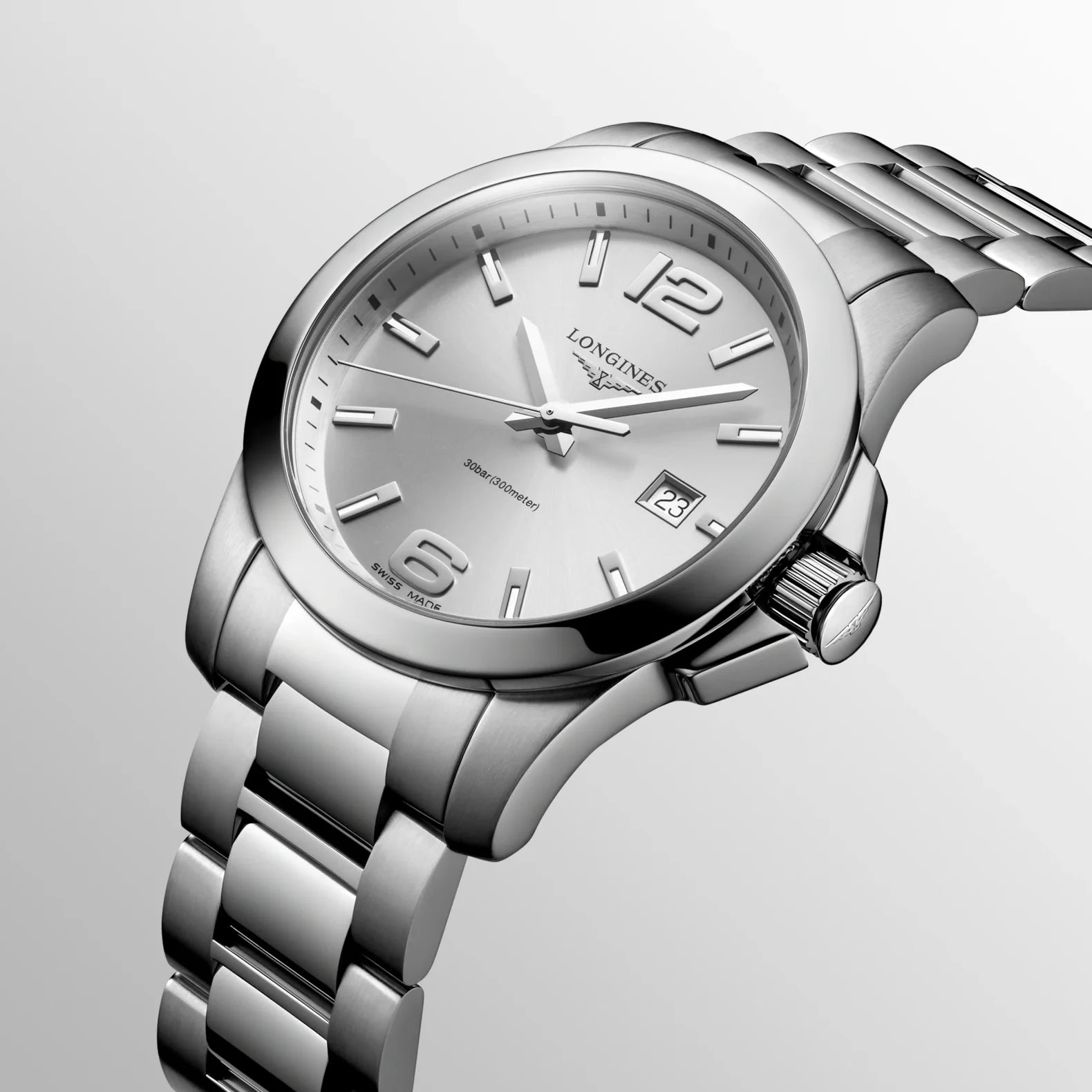 Conquest 41mm - Sunray Silver Dial on Bracelet