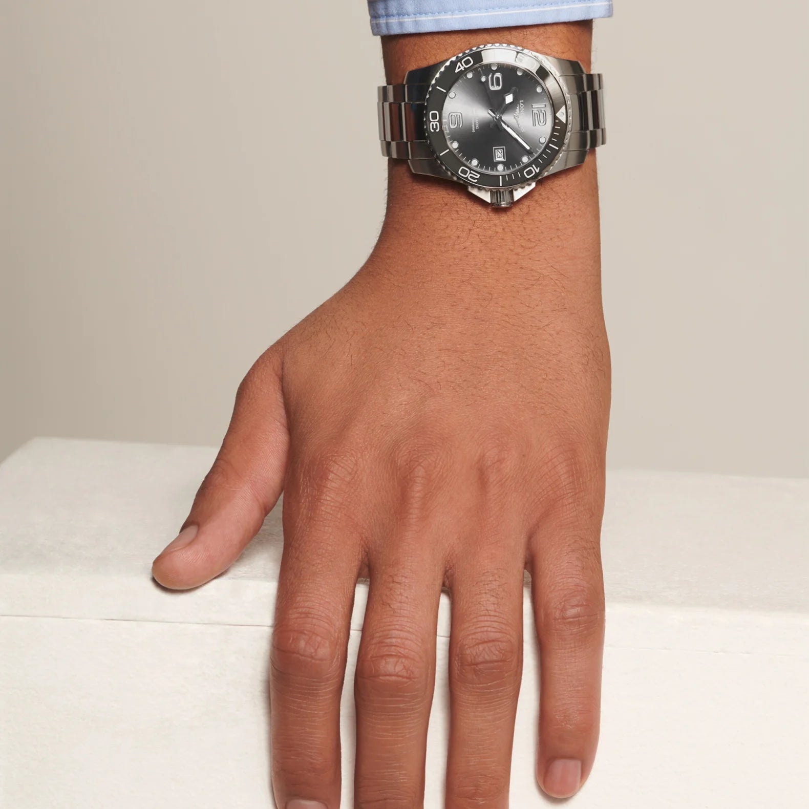 HydroConquest 41mm - Grey Dial on Bracelet