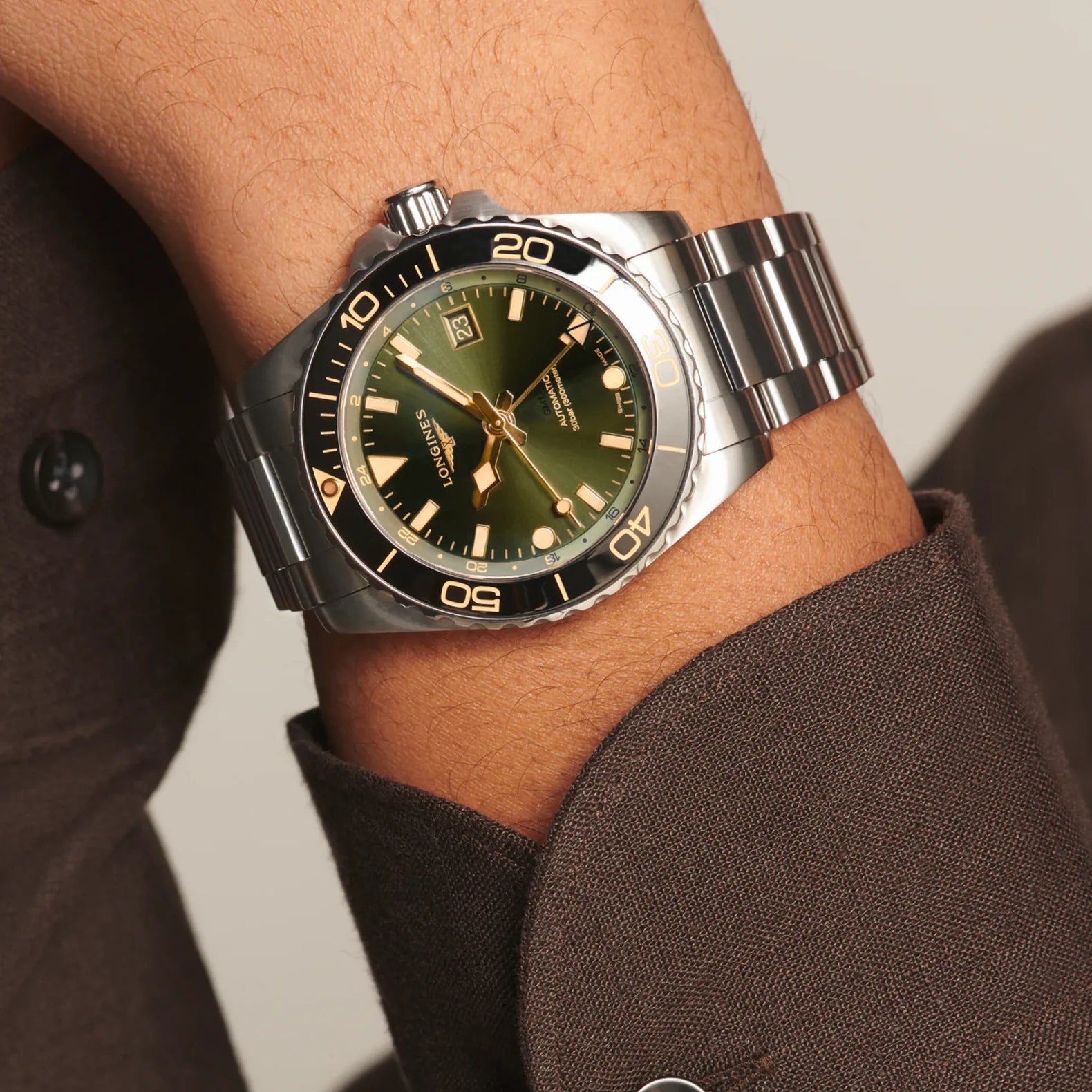 HydroConquest GMT 41mm - Green Dial on Bracelet
