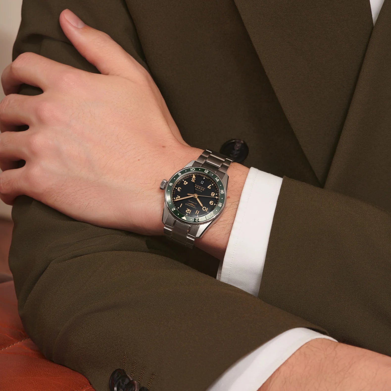 Spirit Zulu Time 39mm - Black Dial Green Bezel on Bracelet