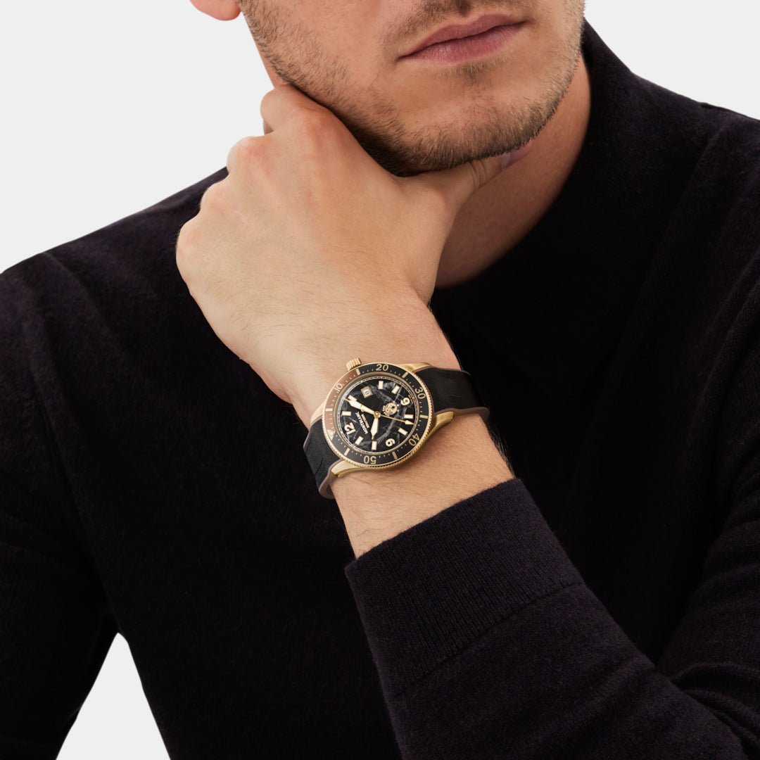 Iced Sea Date – Black Glacier Dial On Rubber Strap