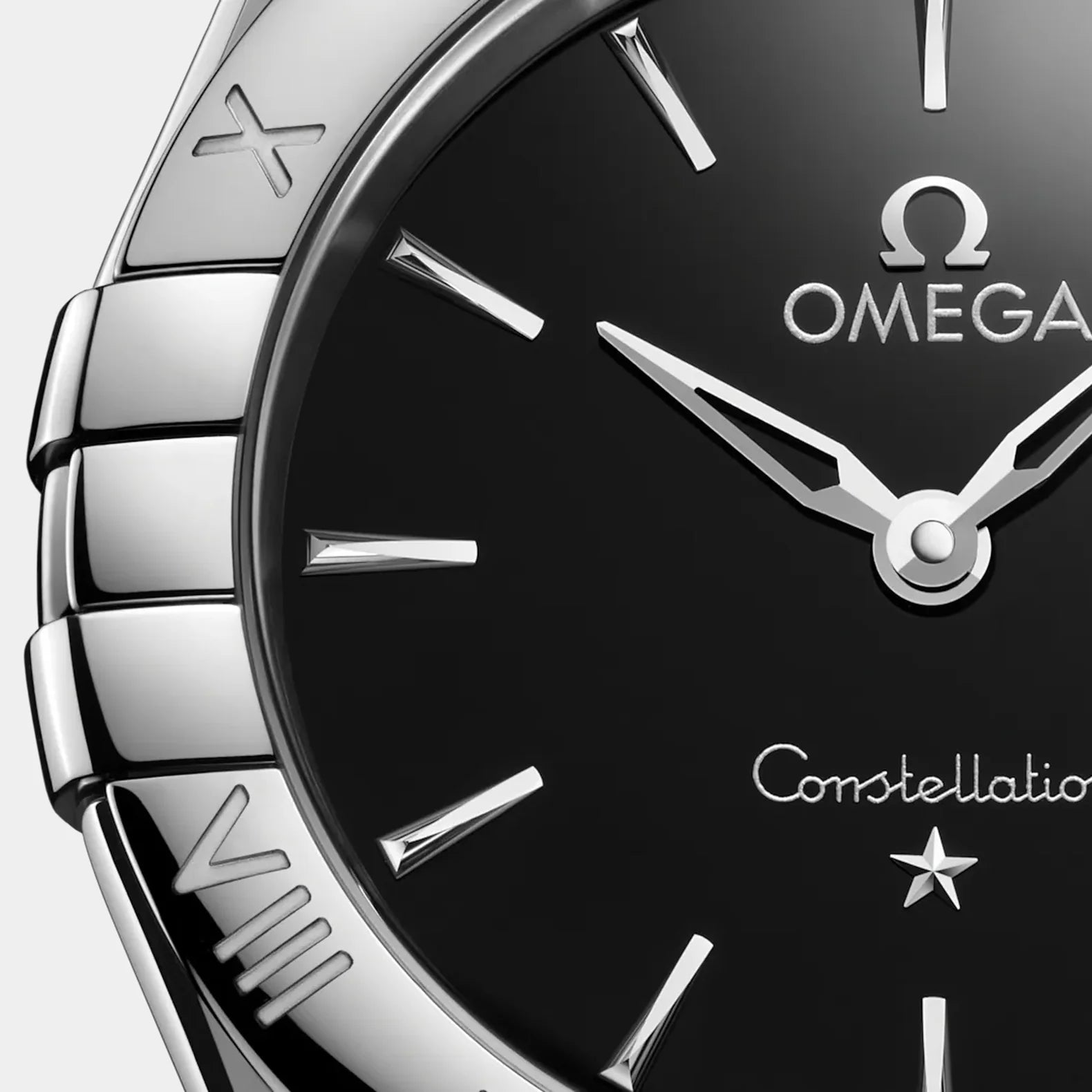 Constellation 28mm - Black Dial on Bracelet