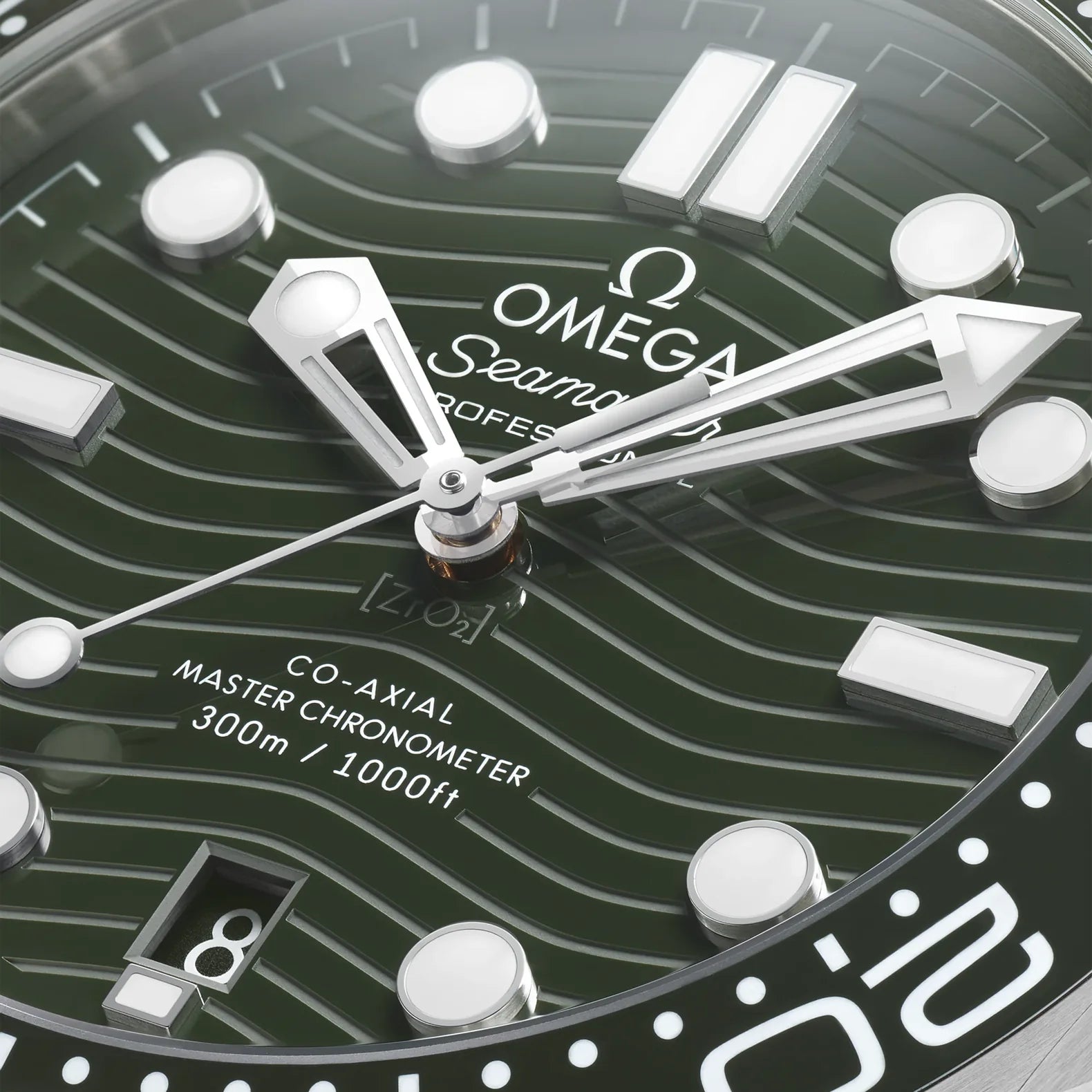 OMEGA Seamaster Diver 300M 42mm - Green Ceramic Dial on Bracelet