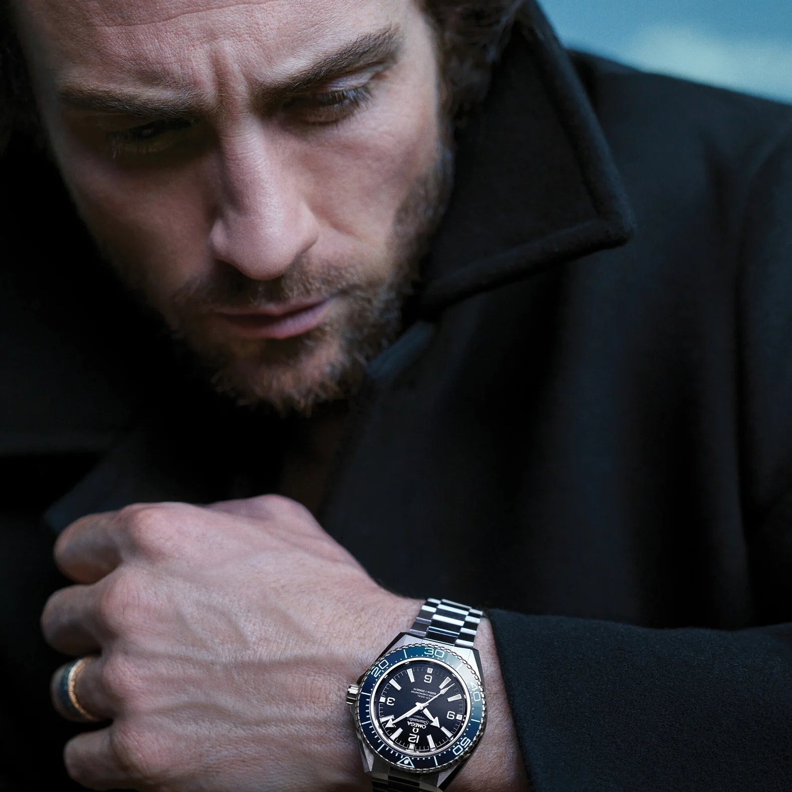 Seamaster Planet Ocean 42mm - Blue Bezel Black Dial on Bracelet