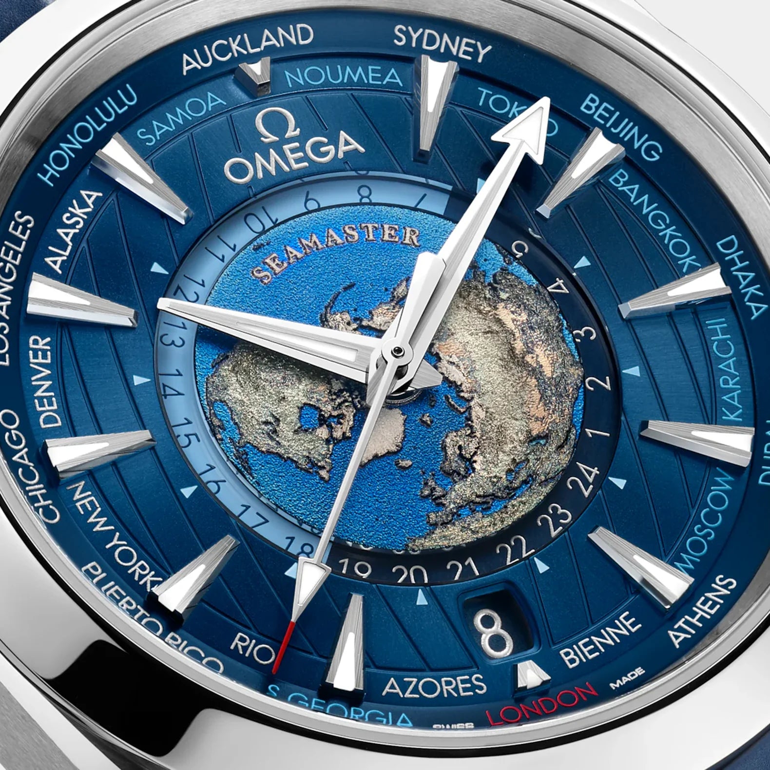Seamaster Aqua Terra Worldtimer 43mm - Blue Dial on Rubber Strap