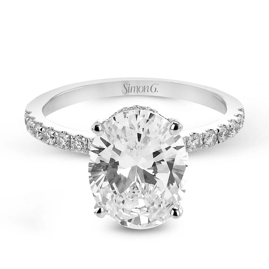 Oval Pavé 18k White Gold Engagement Ring - LR3295
