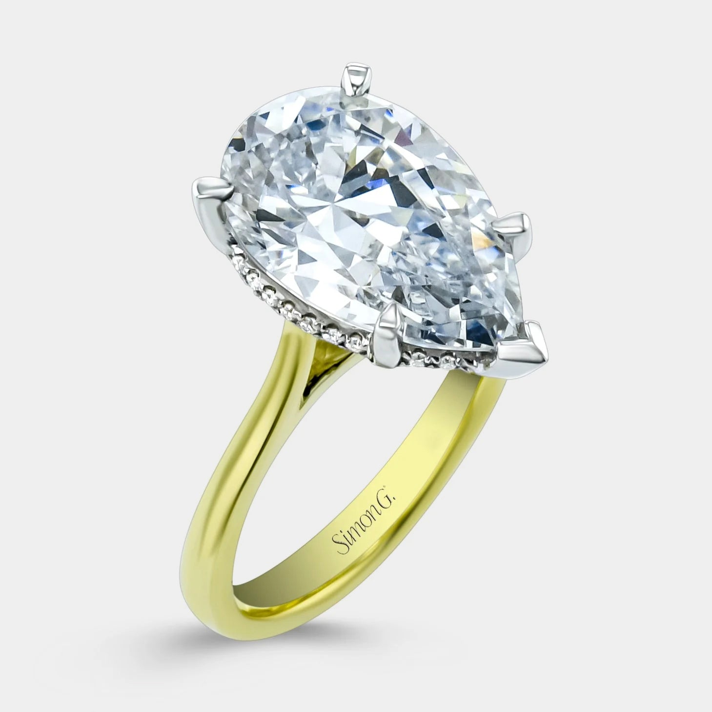 Pear Solitaire 18K Yellow Gold Engagement Ring - LR125