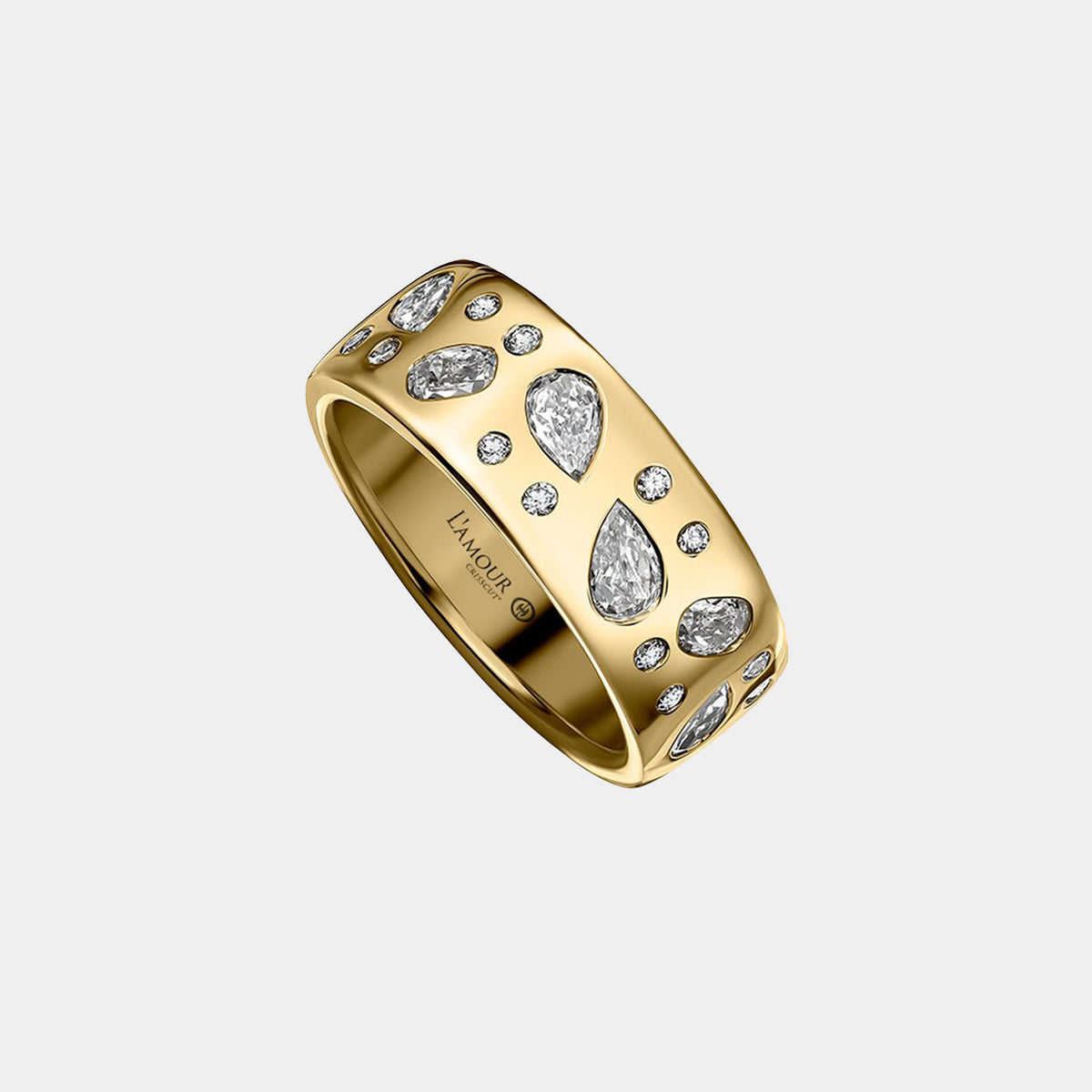 Avenue Two L’Amour Crisscut Diamond Band