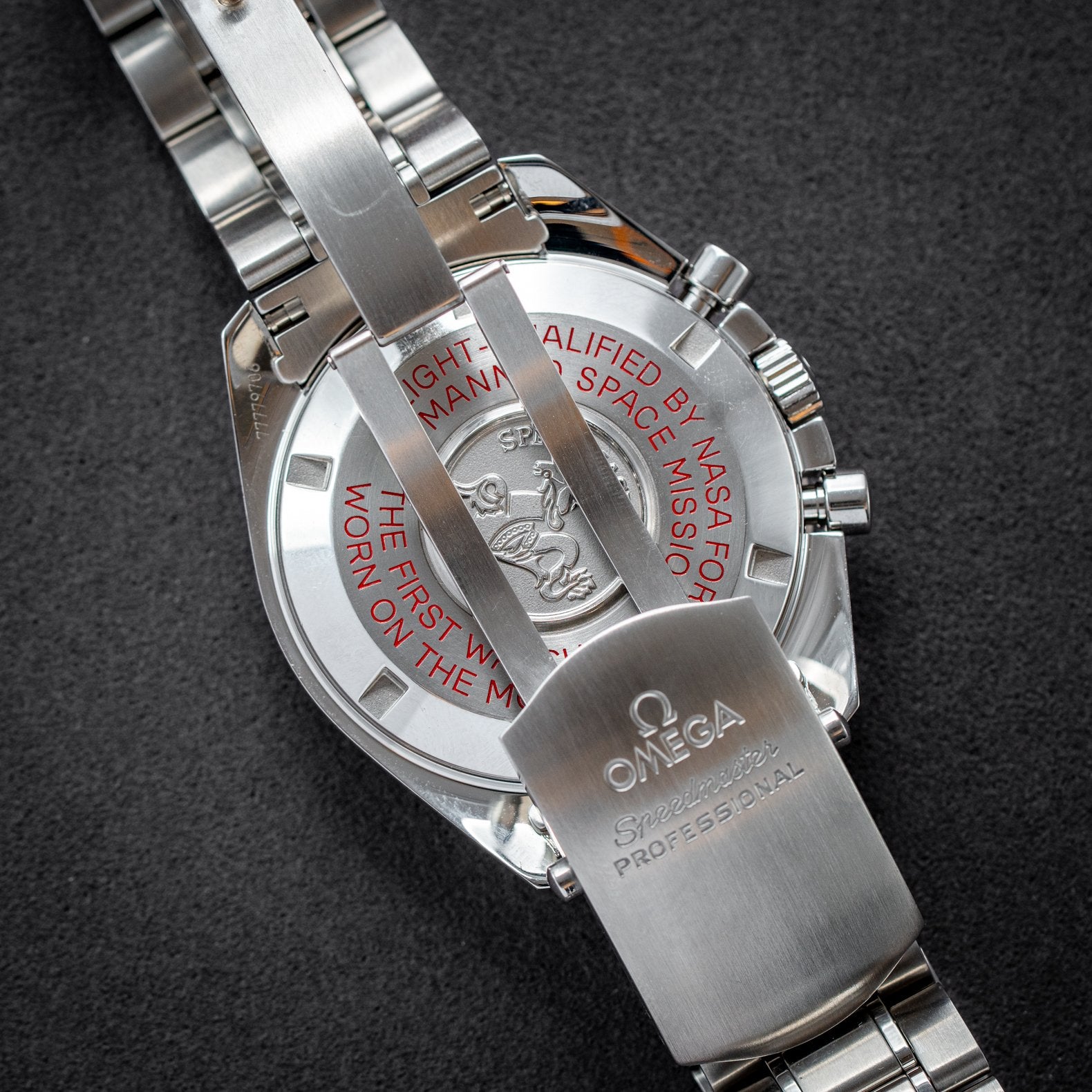 OMEGA Speedmaster 42mm “Tin Tin” - 311.30.42.30.01.004