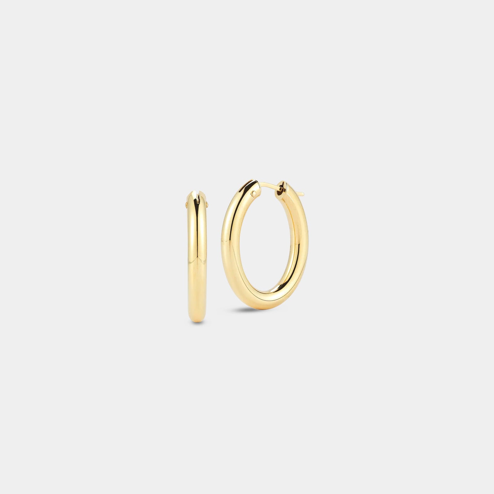 The Perfect Hoop® Large Rounded Oval Earrings in Yellow Gold