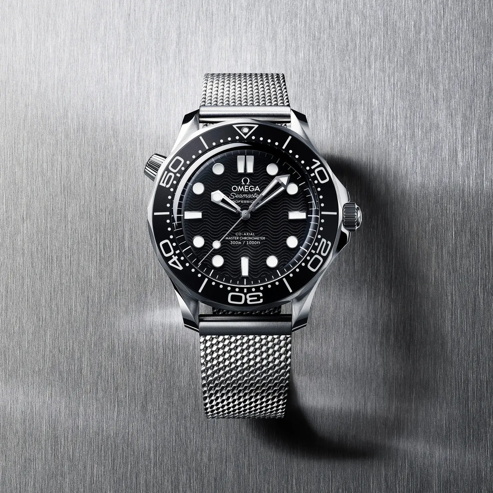 Seamaster Diver 300M 42mm - Black Dial on Mesh Bracelet