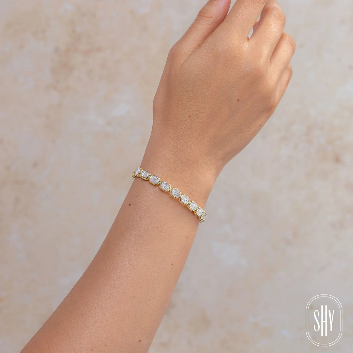 Icon Lumeria 1.00 CTW Diamond Baguette Bangle in 14K Yellow Gold