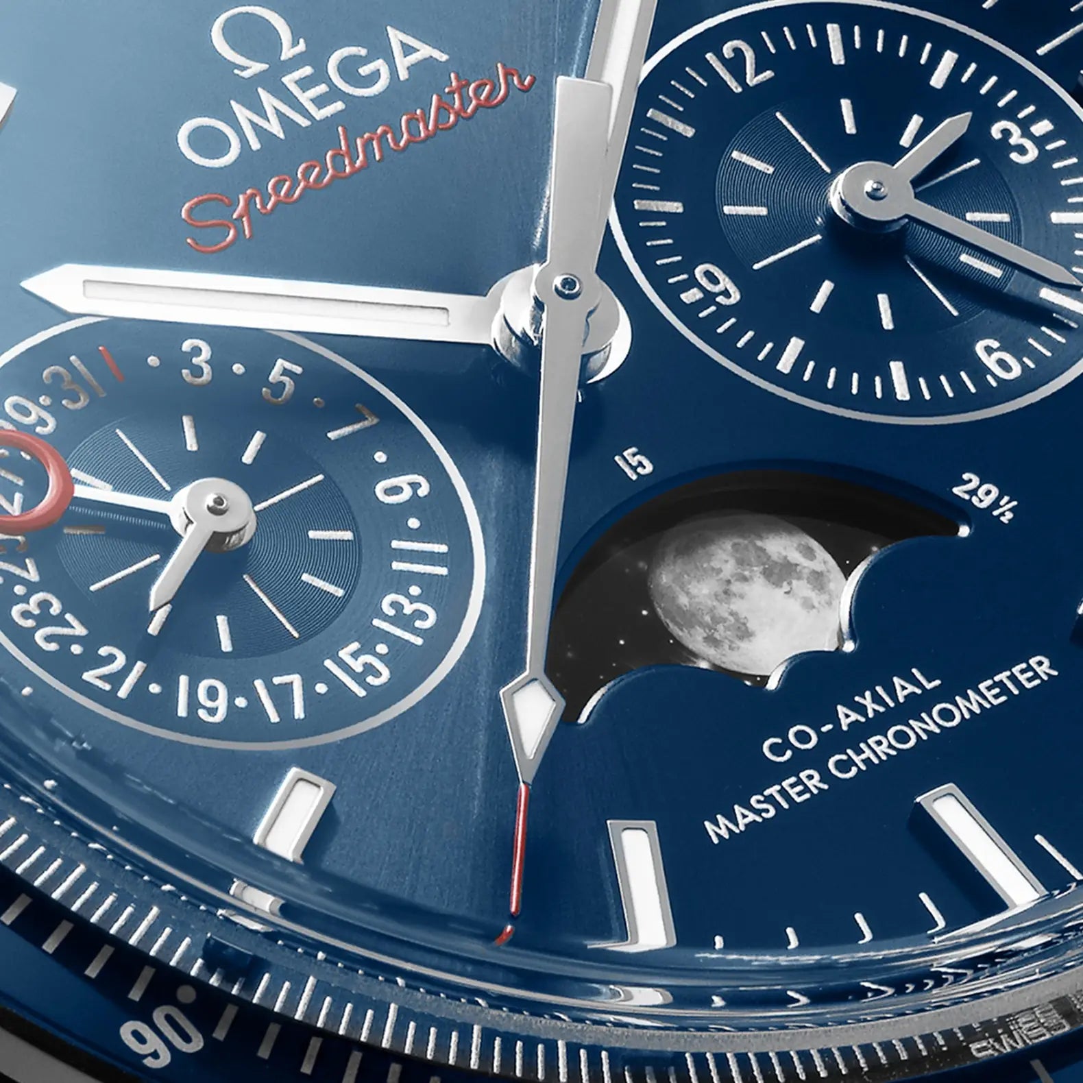 Speedmaster Moonphase 44.25 mm - Blue Dial on Strap