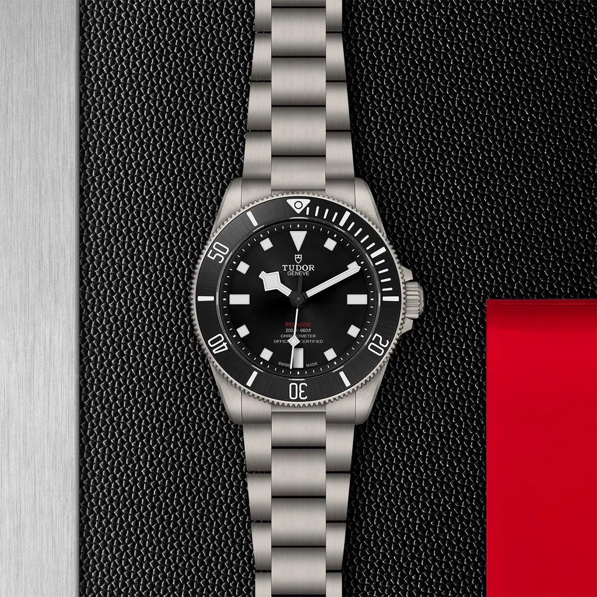 Pelagos 39mm - Black Dial on 3-Link Bracelet