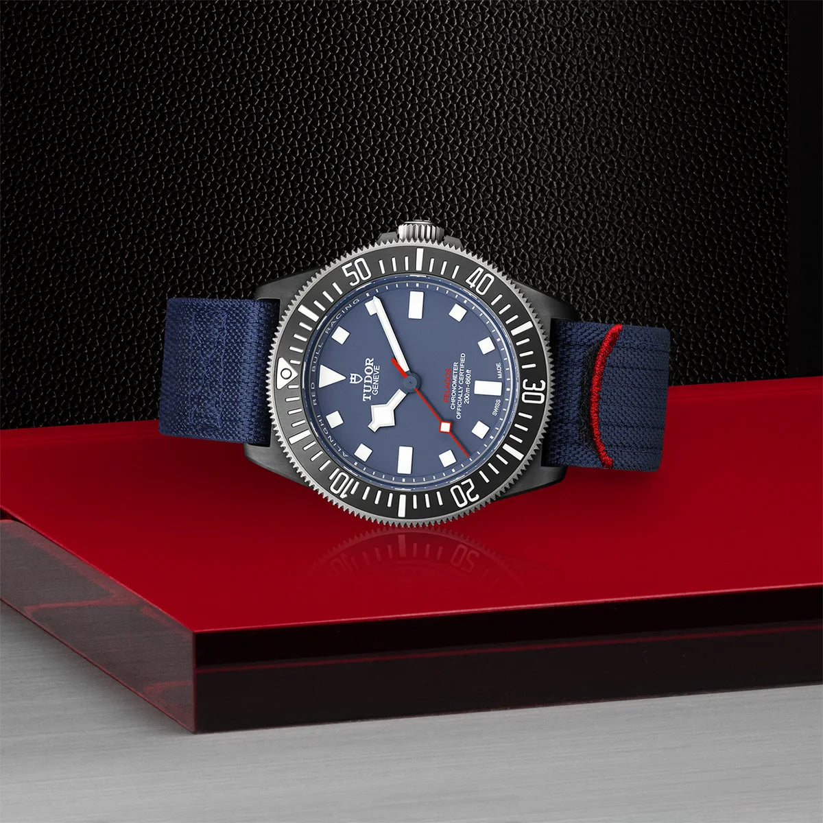 Pelagos FXD Carbon 42mm - Blue Dial on Fabric Strap
