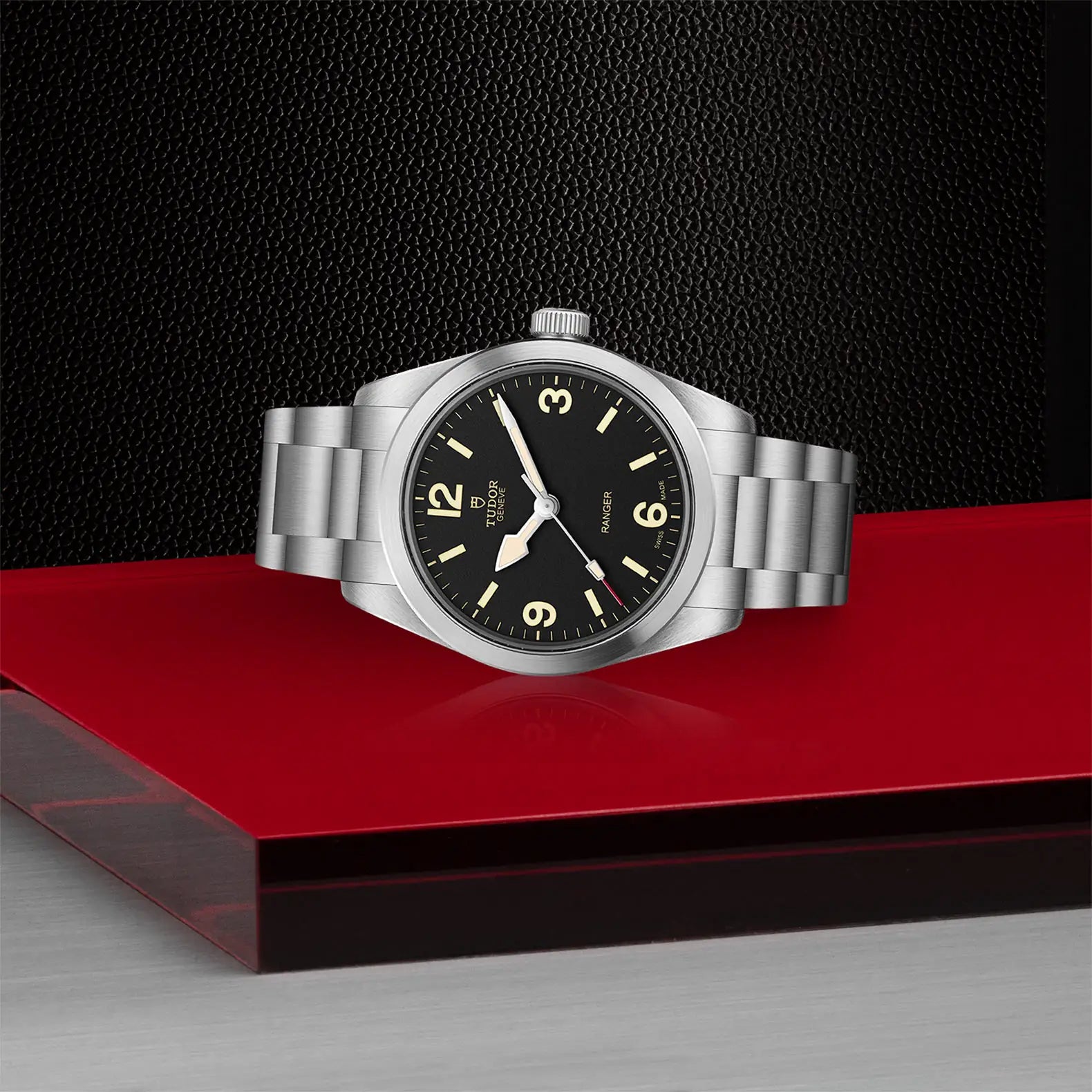 Ranger 36mm - Black Dial on 3-Link Bracelet