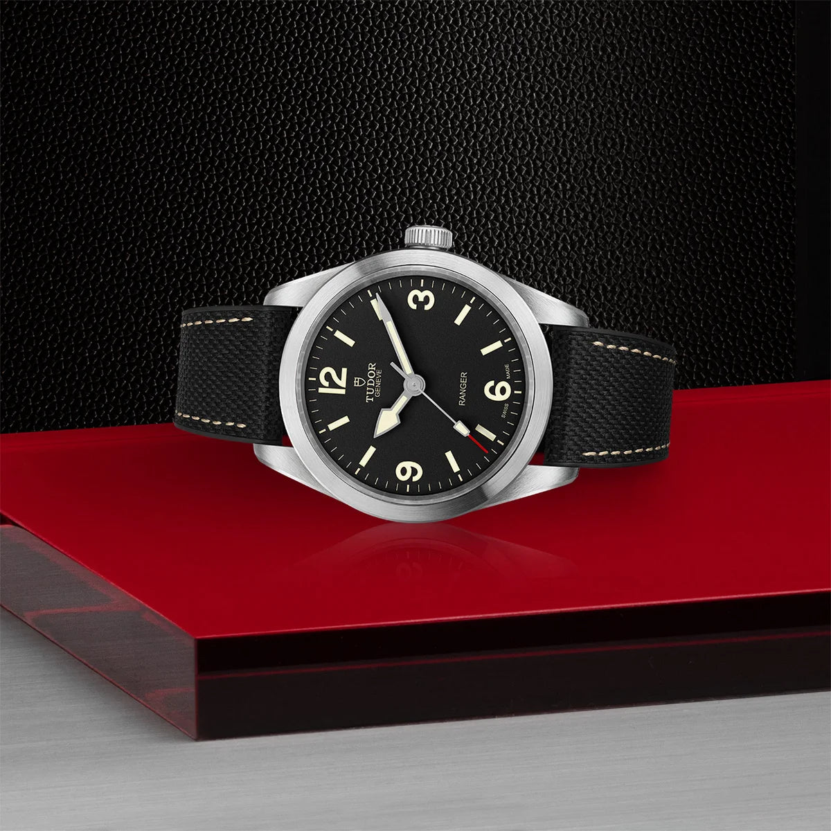 Ranger 39mm - Black Dial on Hybrid Strap