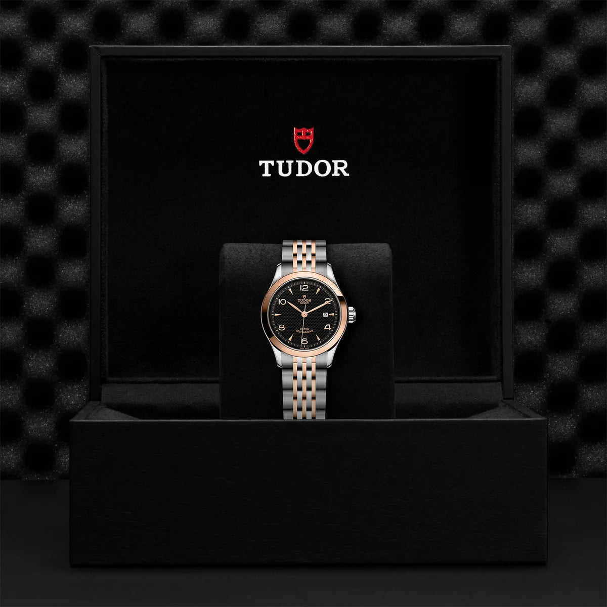 1926 Two-Tone 28mm - Black Dial on Bracelet