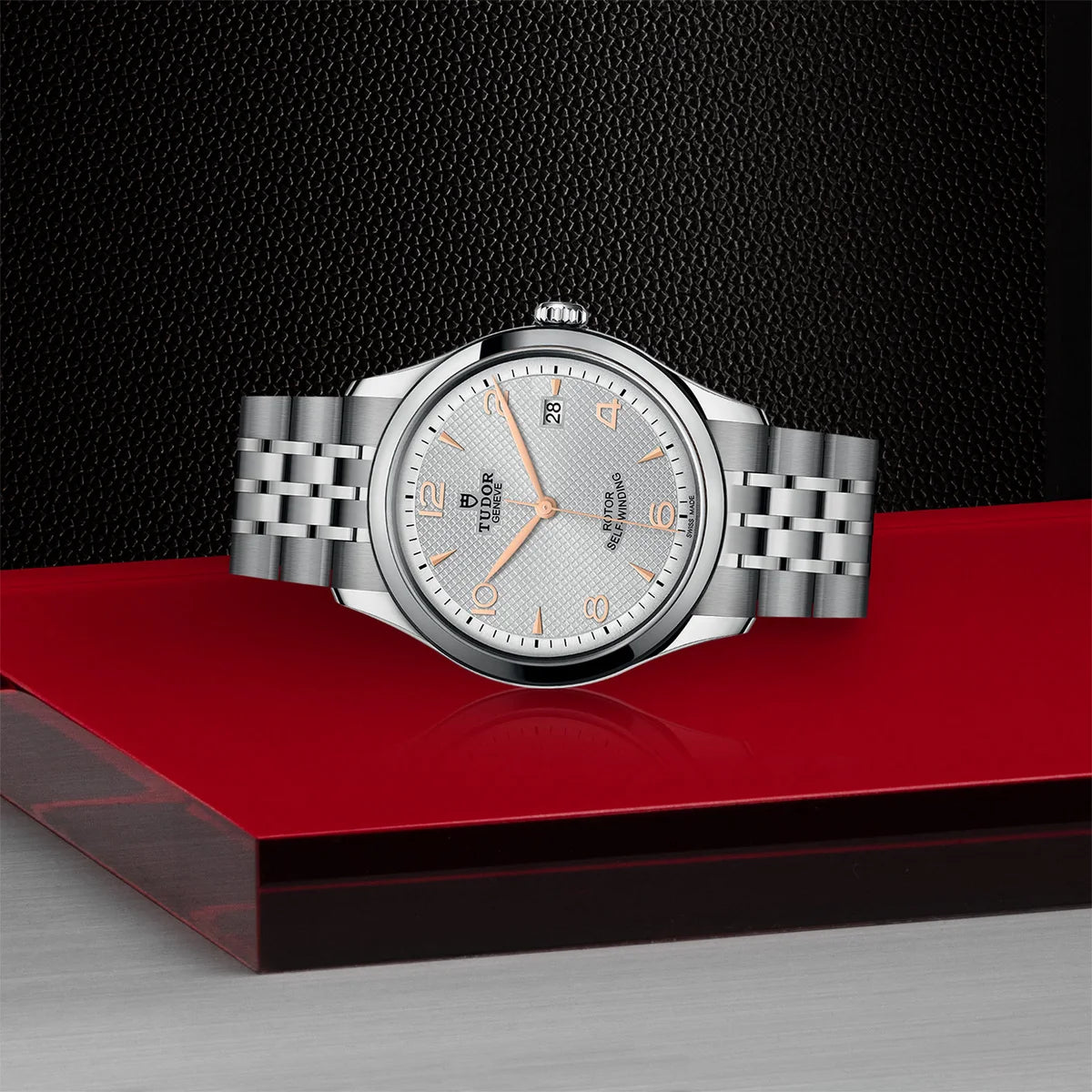 1926 39mm - Silver Dial on Bracelet