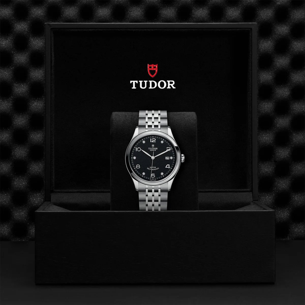 1926 39mm - Black Diamond Dial on Bracelet