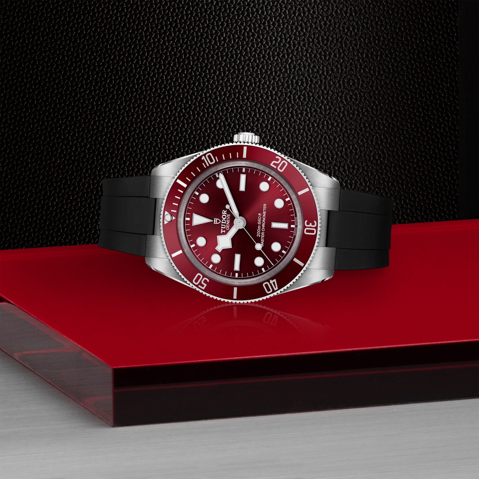 Black Bay 58 39mm - Burgundy Dial on Rubber Strap