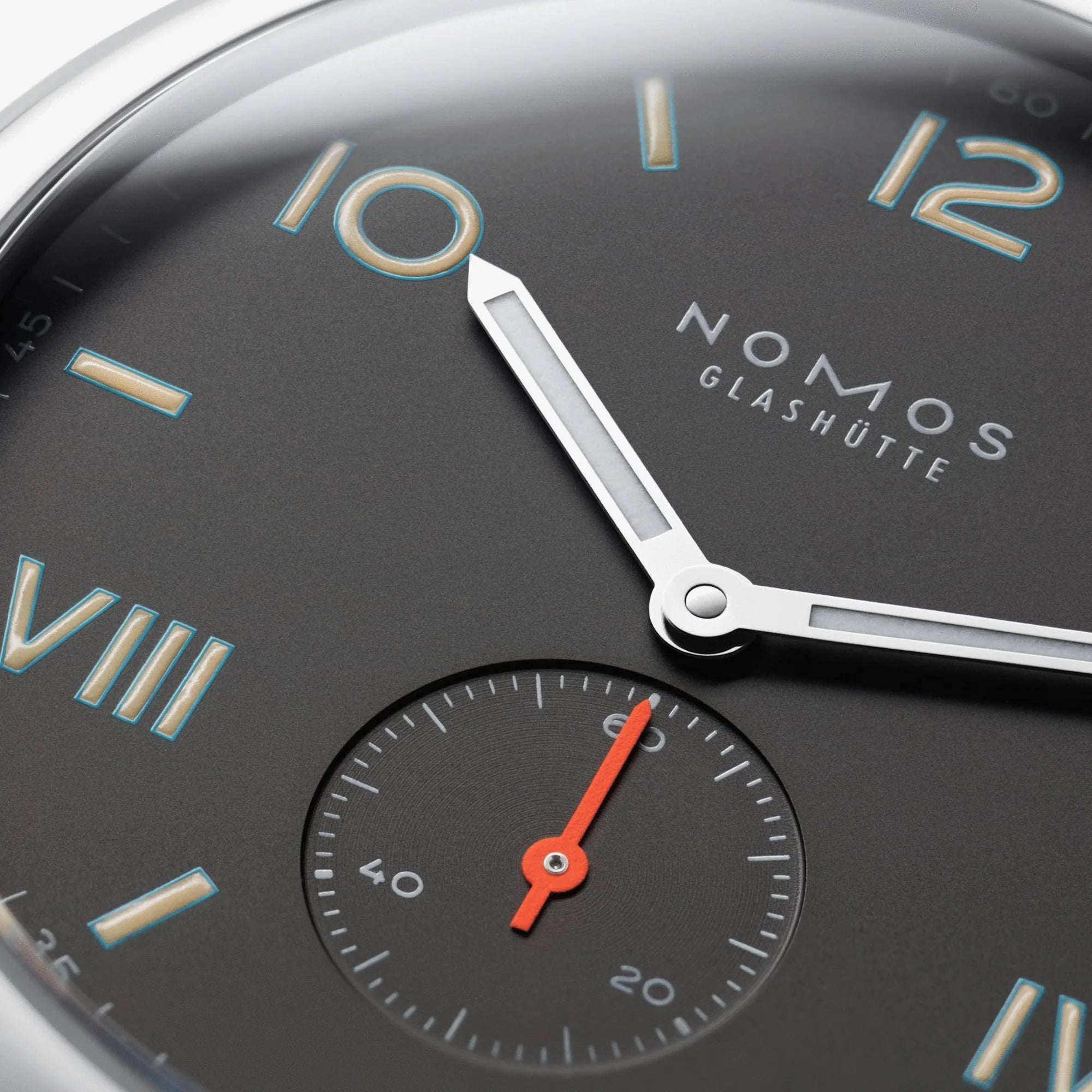 Club Campus 38mm - Night Black Dial on Strap