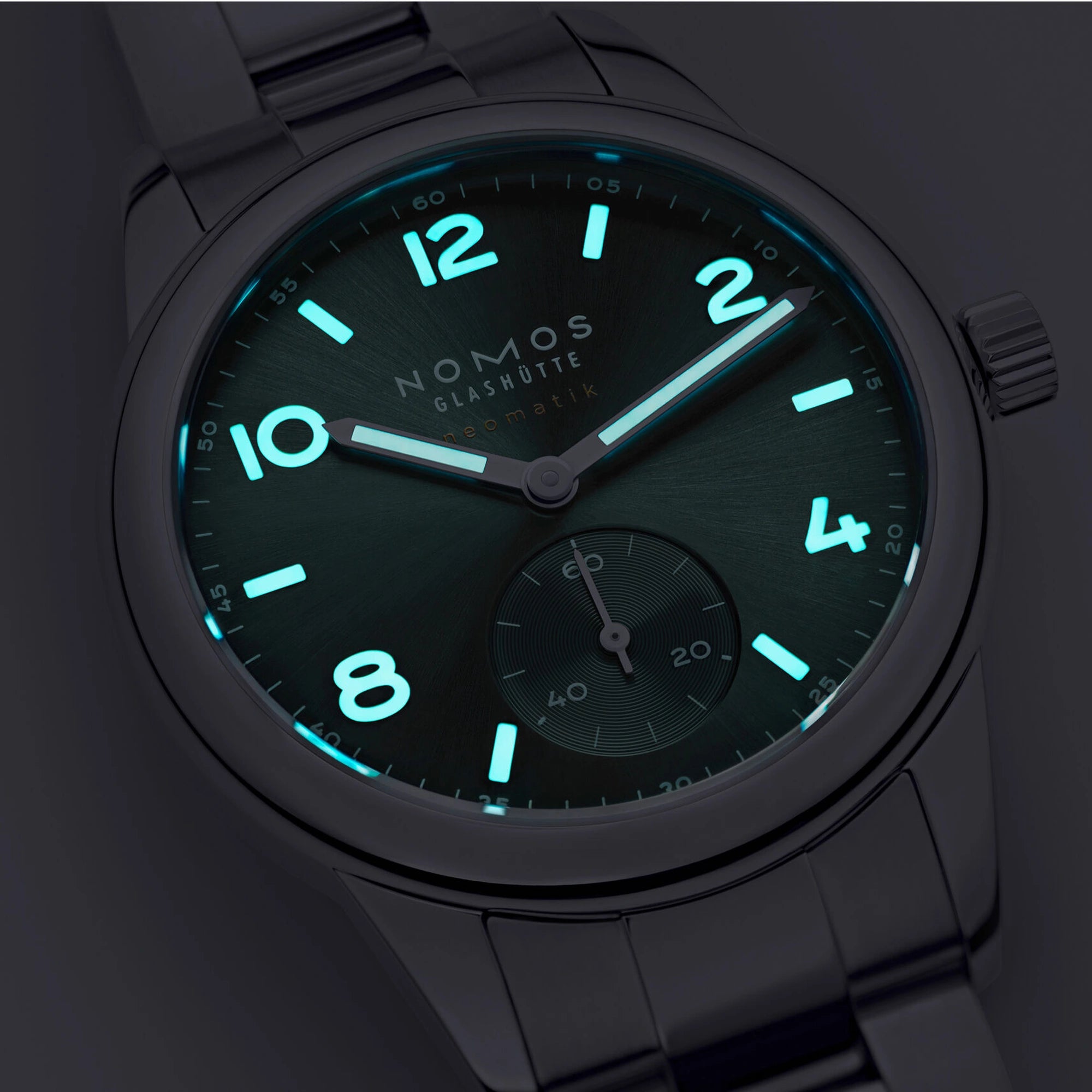 Club Sport Neomatik 37 mm - Petrol Green Dial on 3-Link Bracelet