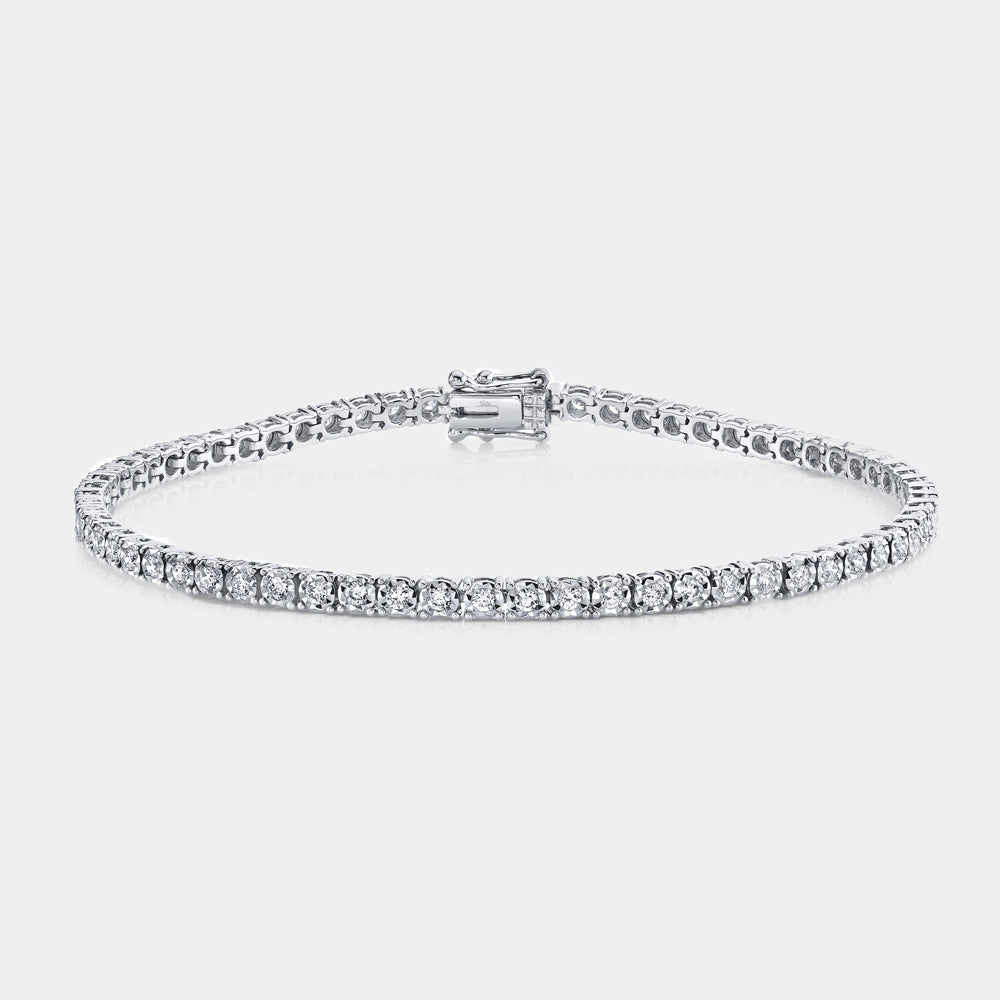 White gold diamond tennis bracelet, front view