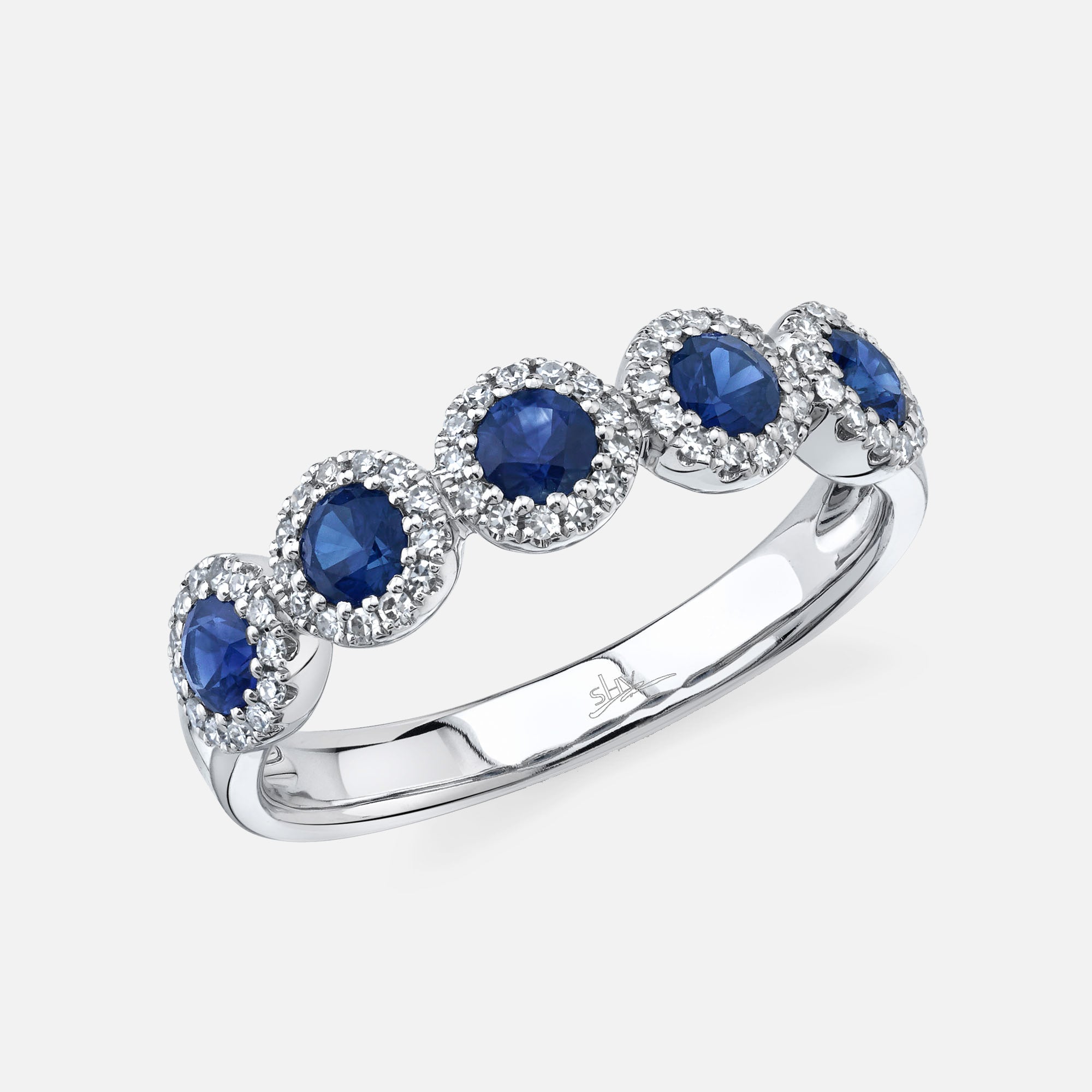 White gold sapphire and diamond fashion ring