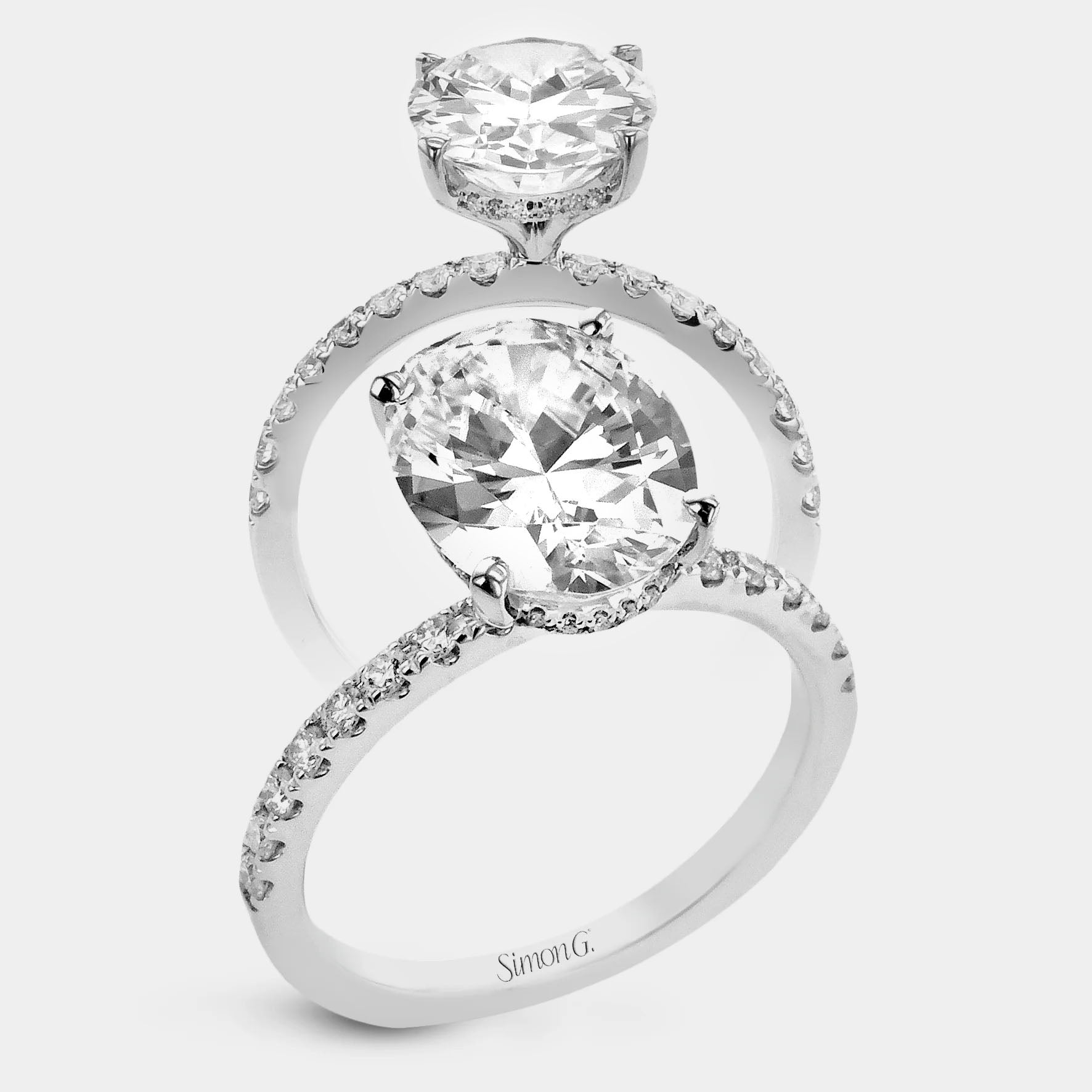 Oval Pavé 18k White Gold Engagement Ring - LR3295