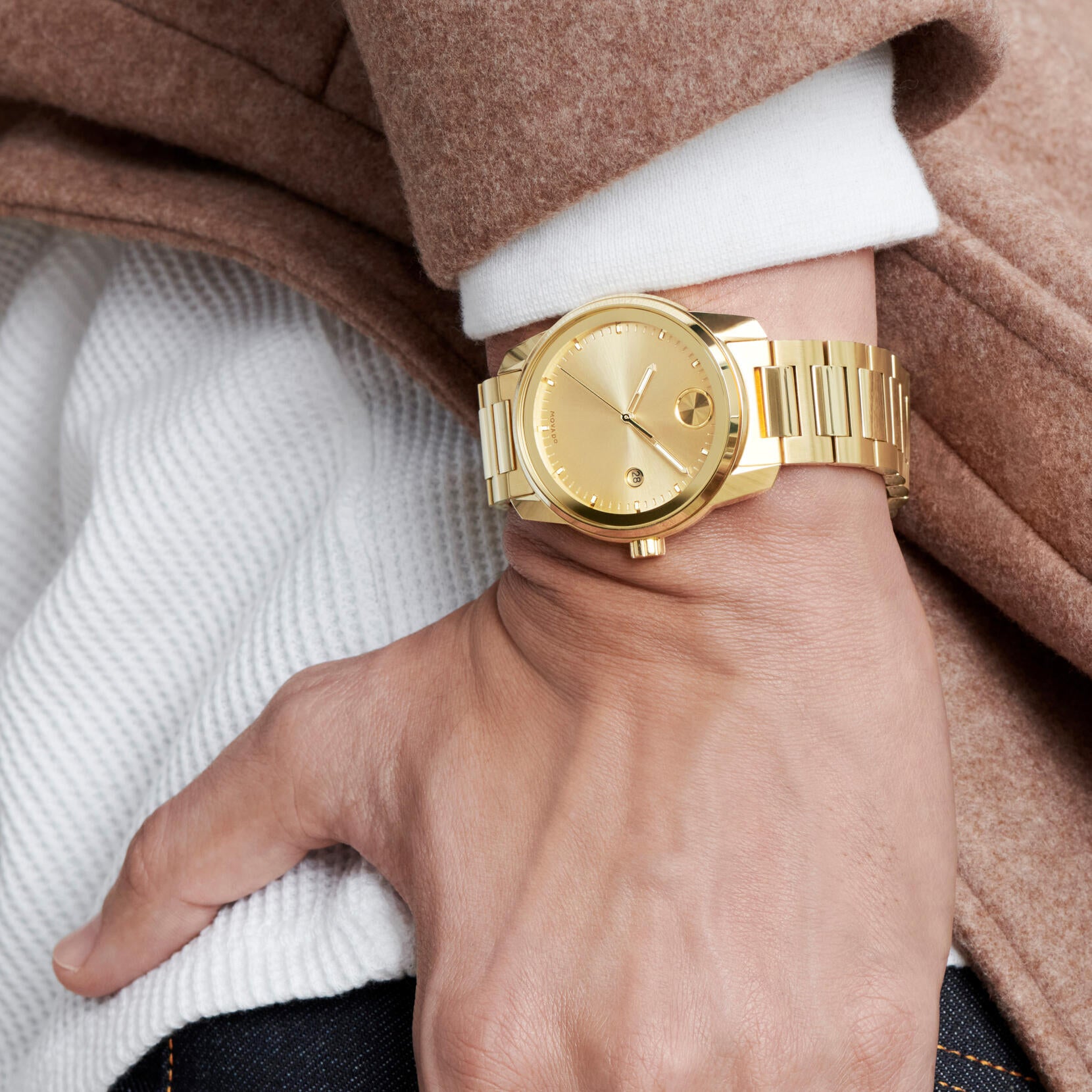 Movado | BOLD Verso 42 mm - Gold Dial on Bracelet