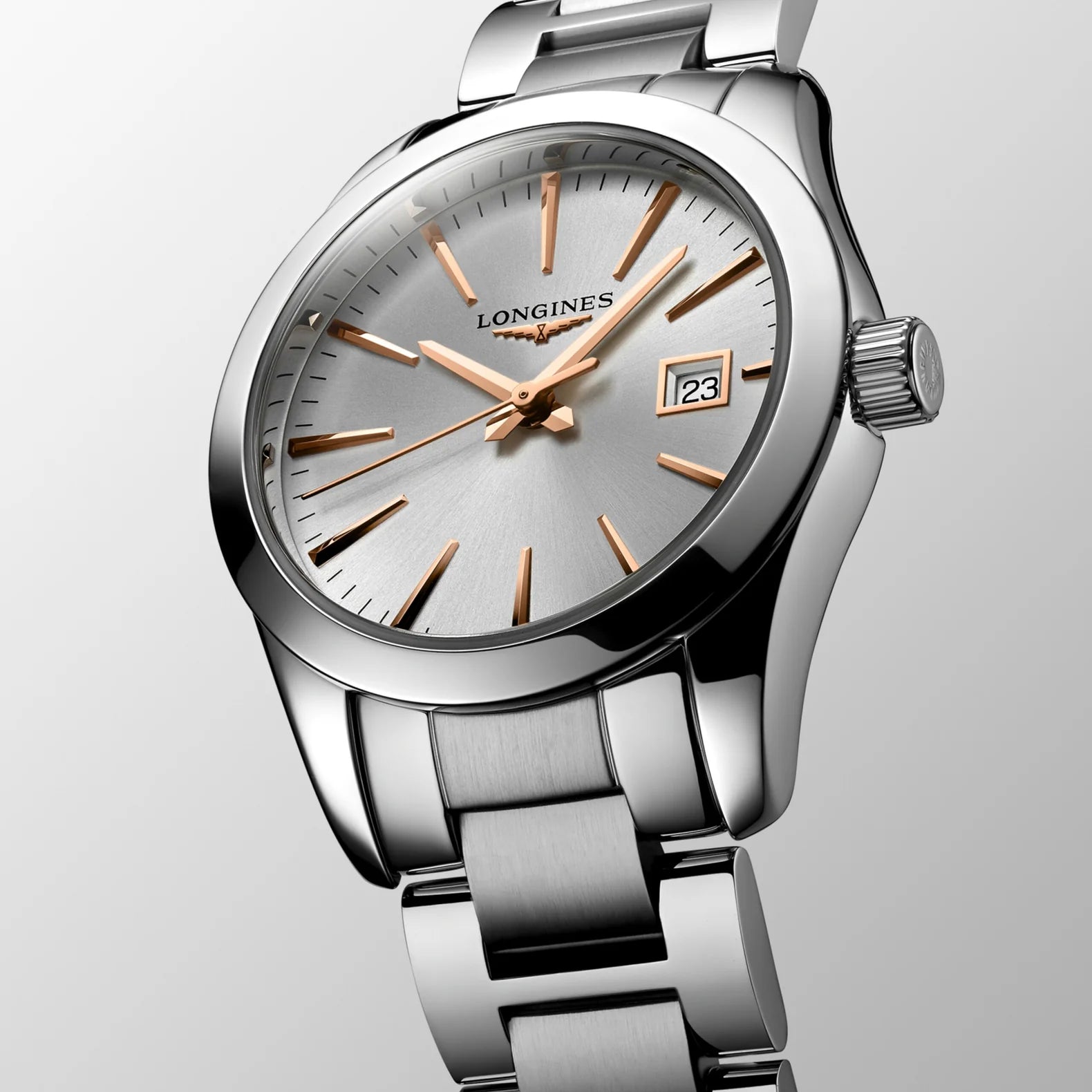 Conquest Classic 29.50mm - Silver Dial on Bracelet