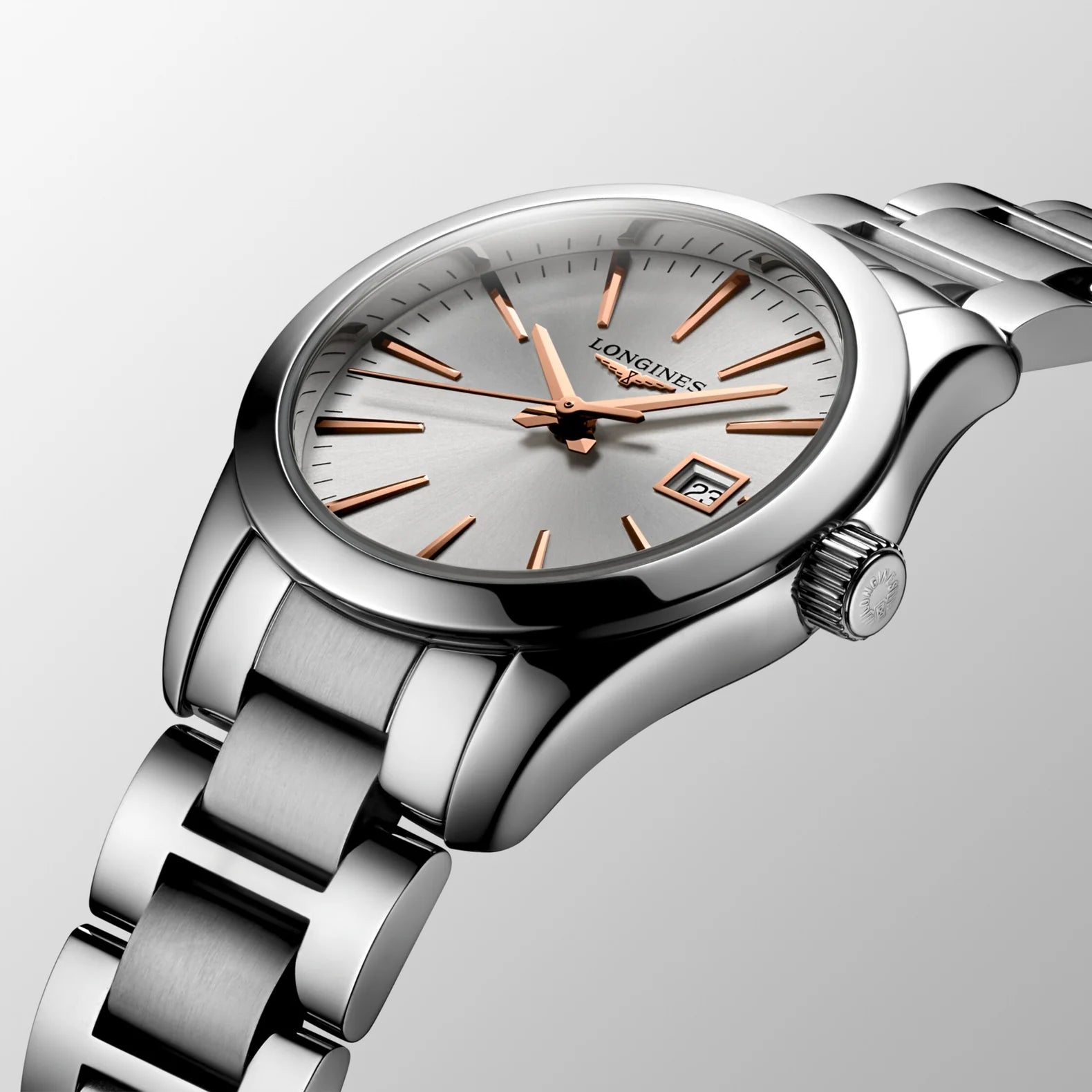 Conquest Classic 29.50mm - Silver Dial on Bracelet