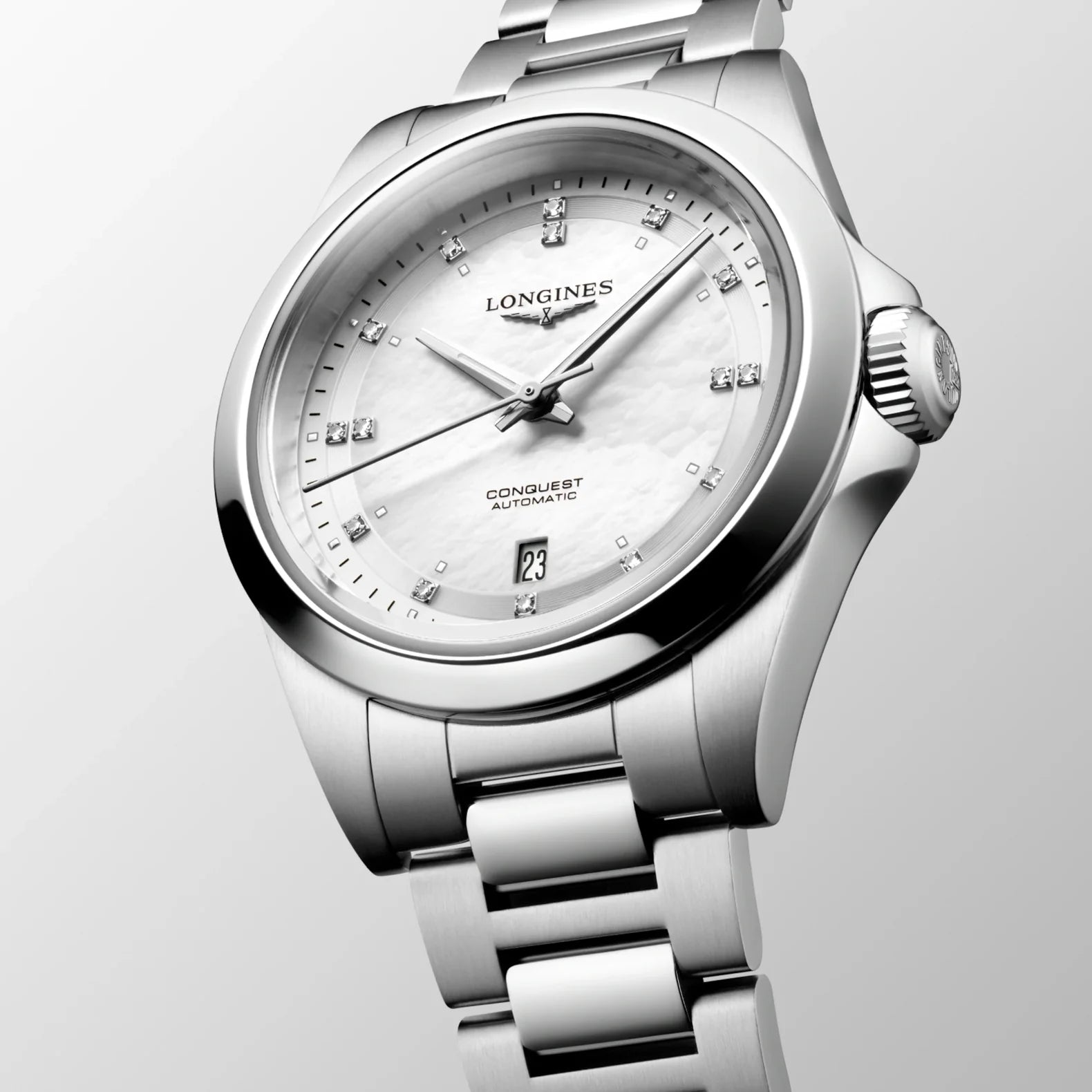 Conquest 30mm - Mother-of-Pearl Diamond Dial on Bracelet