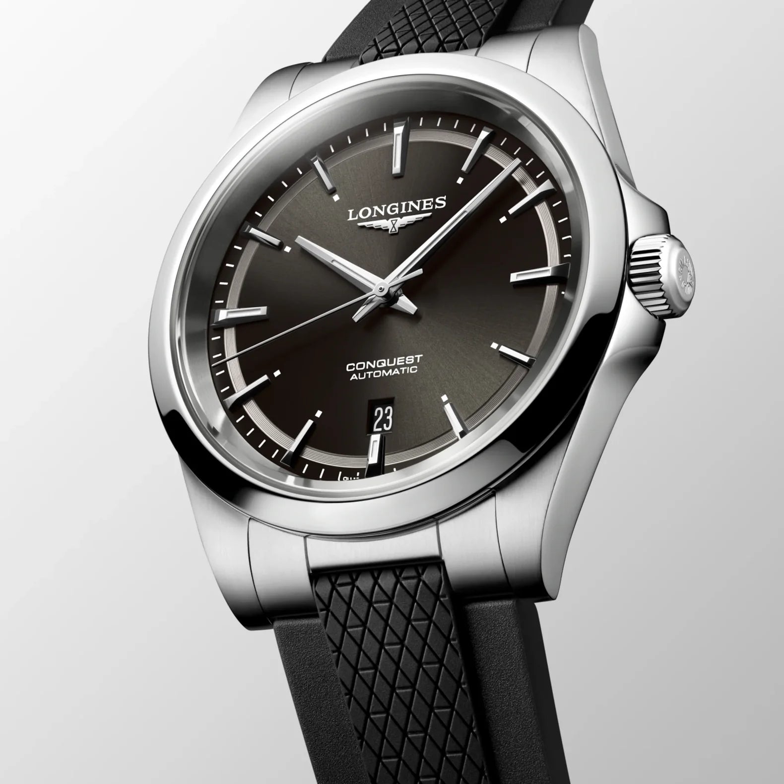 Conquest 38mm - Black Dial on Rubber Strap