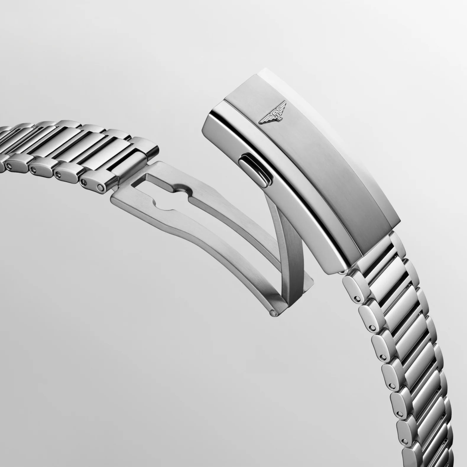 Conquest Heritage 38mm Green Dial on Bracelet