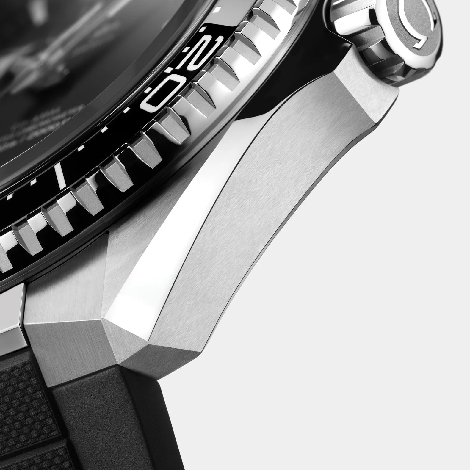 Seamaster Planet Ocean 42mm - Black Dial & Bezel on Rubber Strap