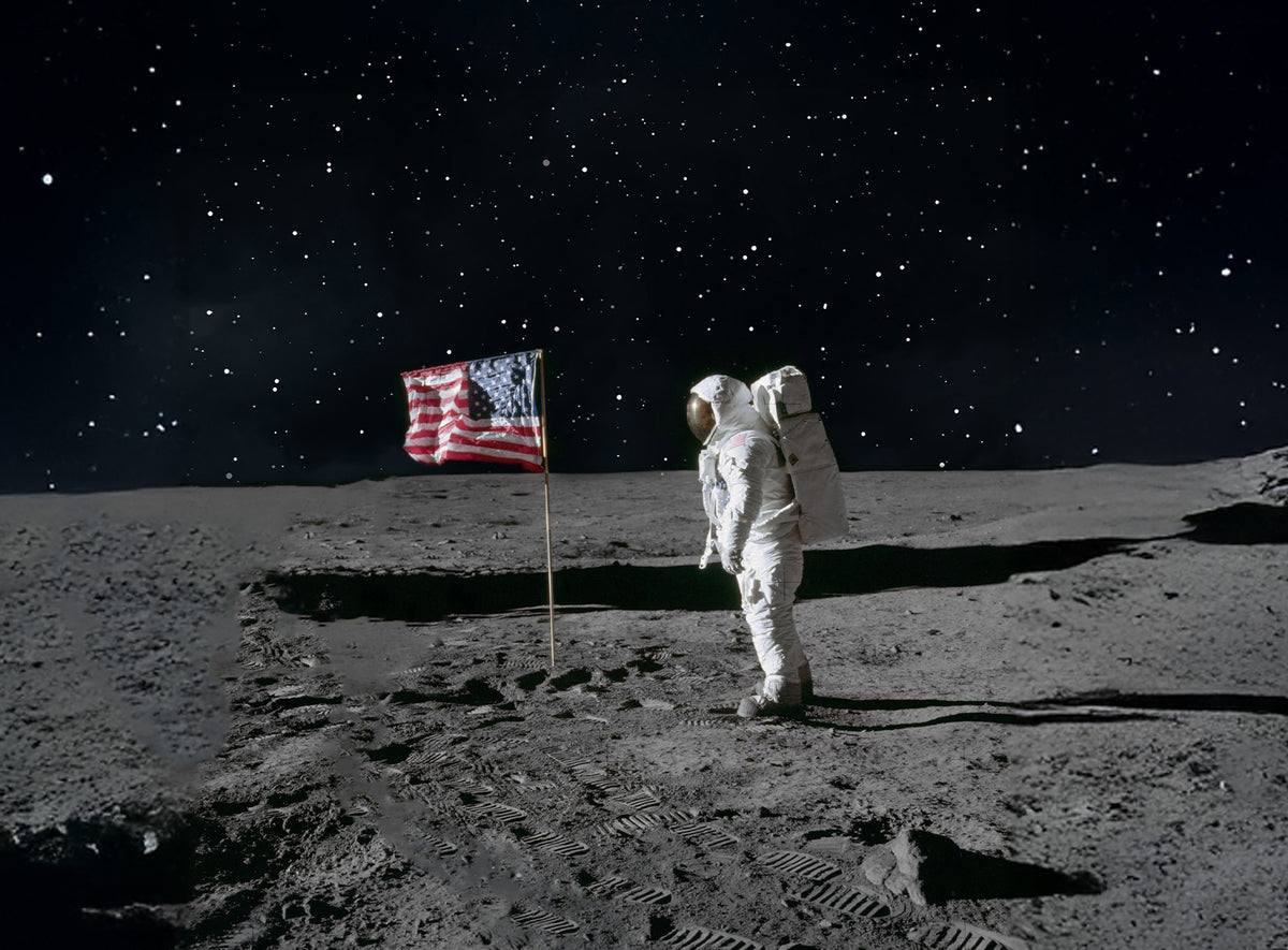 The Watch That
Went to the Moon