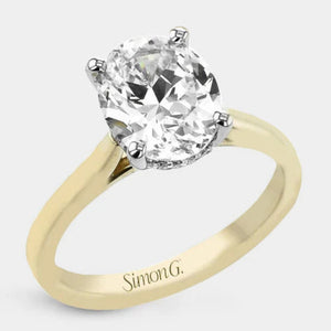 Oval Solitaire 18k Yellow Gold Engagement Ring - LR4055