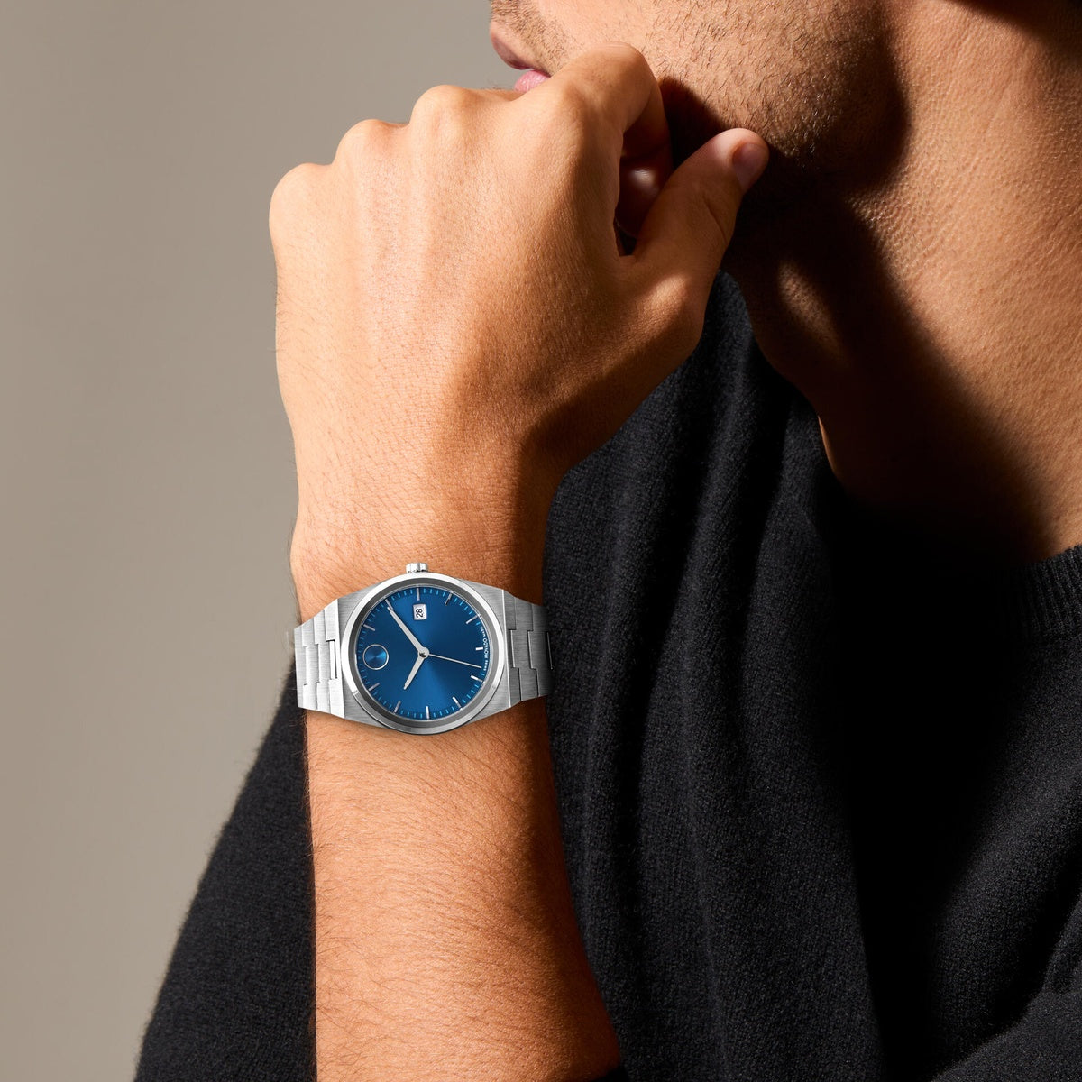 BOLD Quest 40 mm - Blue Dial on Bracelet