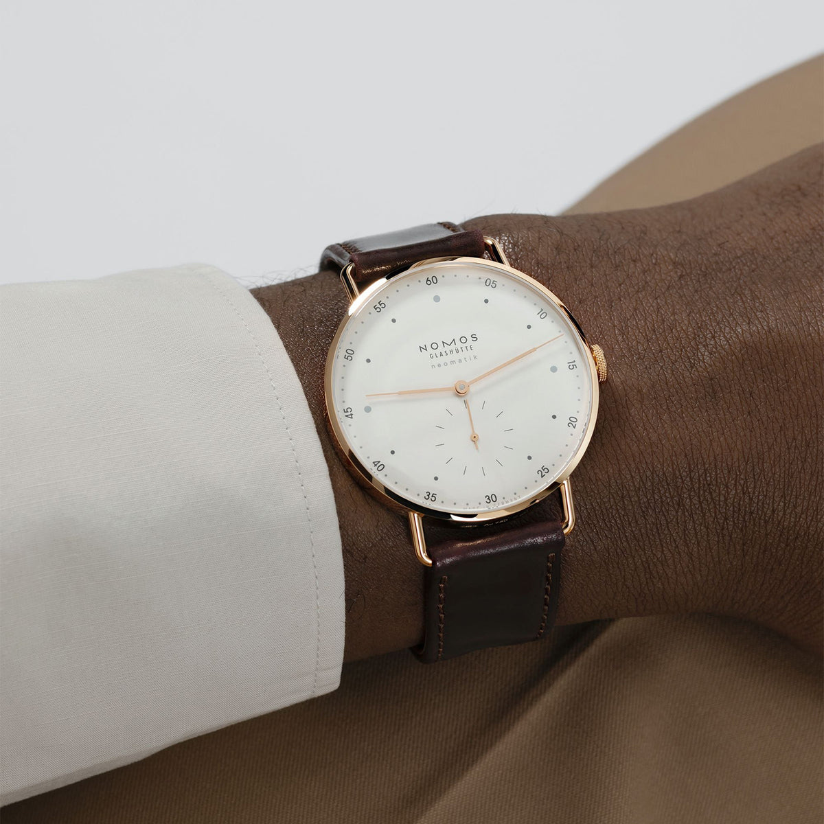 Metro Rose Gold neomatik 39 18K Rose Gold Watch