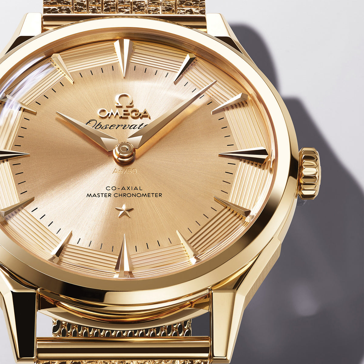 Constellation Observatory 39.4mm Gold Dial 18K Moonshine™ Gold Watch