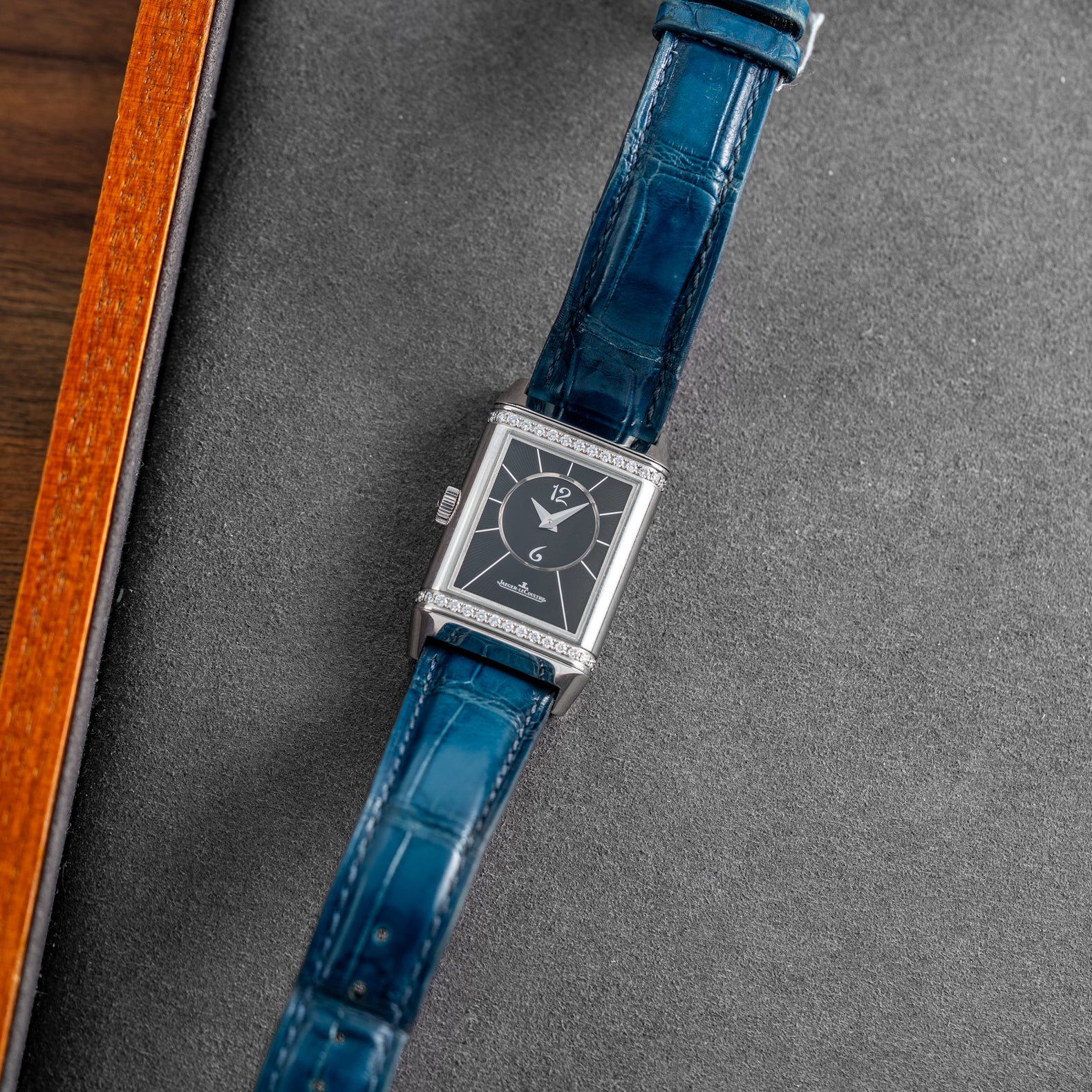 Pre-Owned Watches | Jaeger-LeCoultre Reverso Medium Duetto - Q2588422
