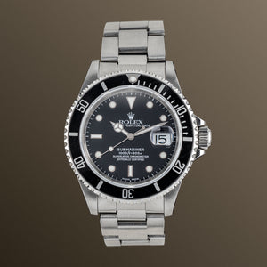 Rolex Submariner Date 40mm - 16610