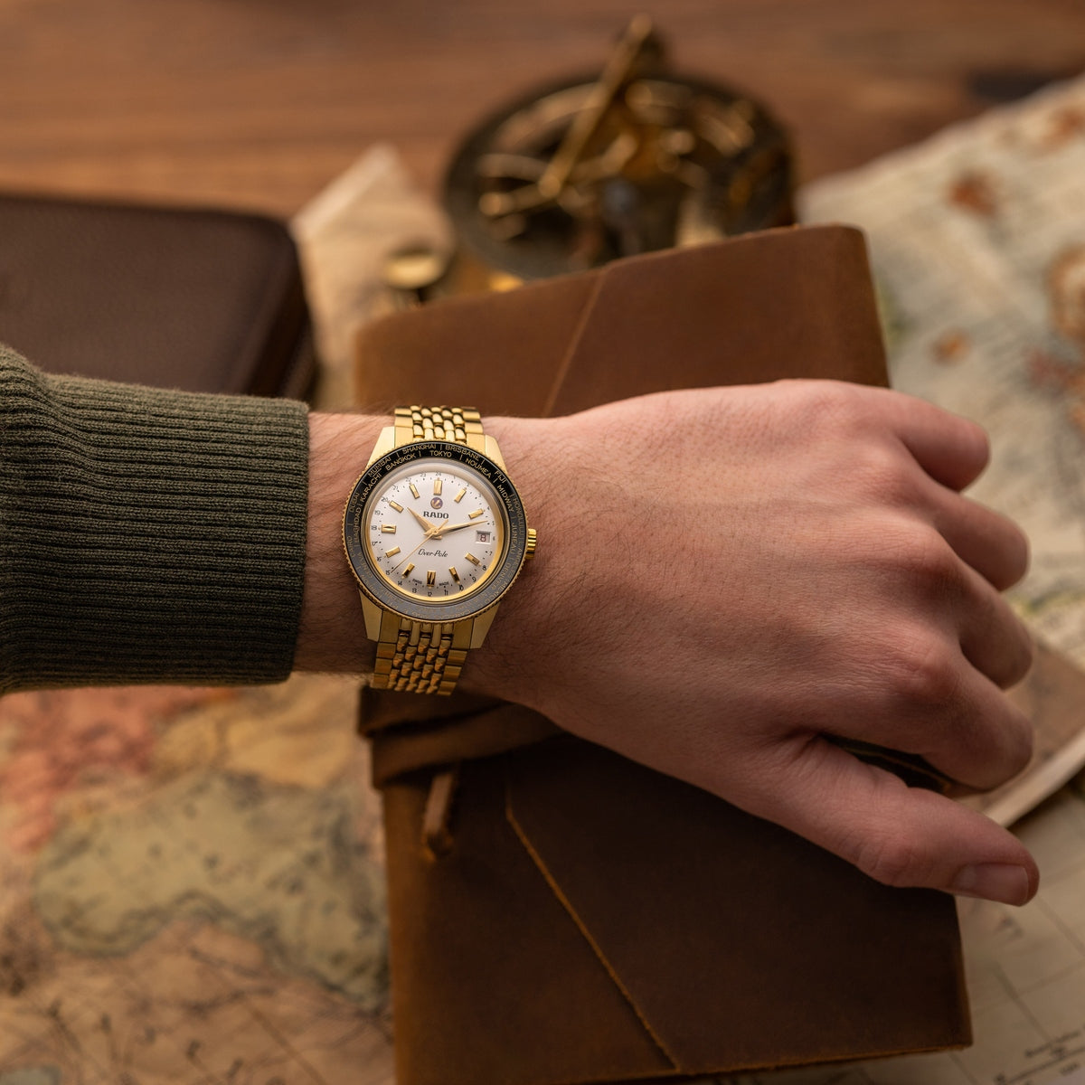 ラッコ Rado | Captain Cook Over-Pole Limited Edition 39mm