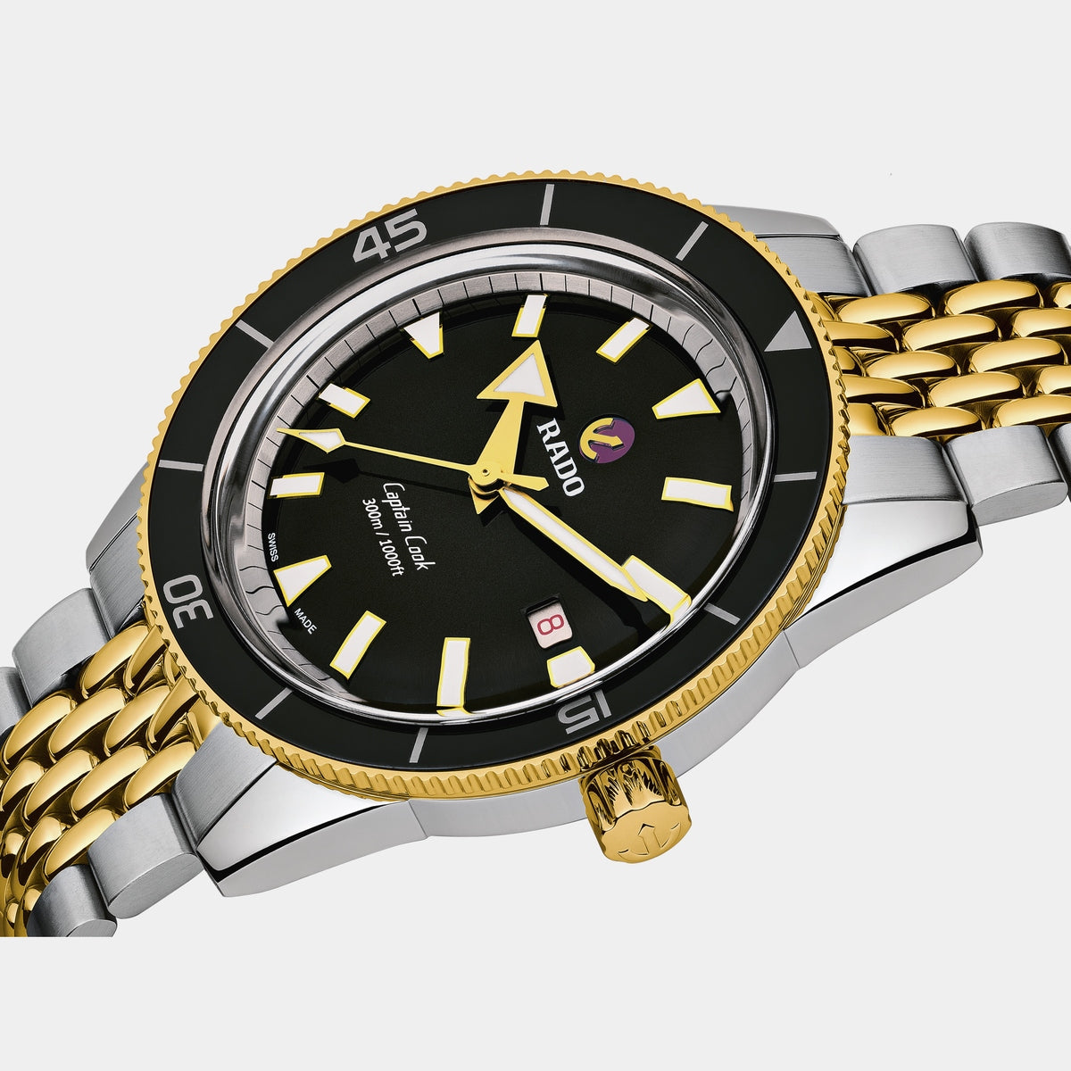Rado | Captain Cook Automatic 42 mm - Black Dial on Bracelet