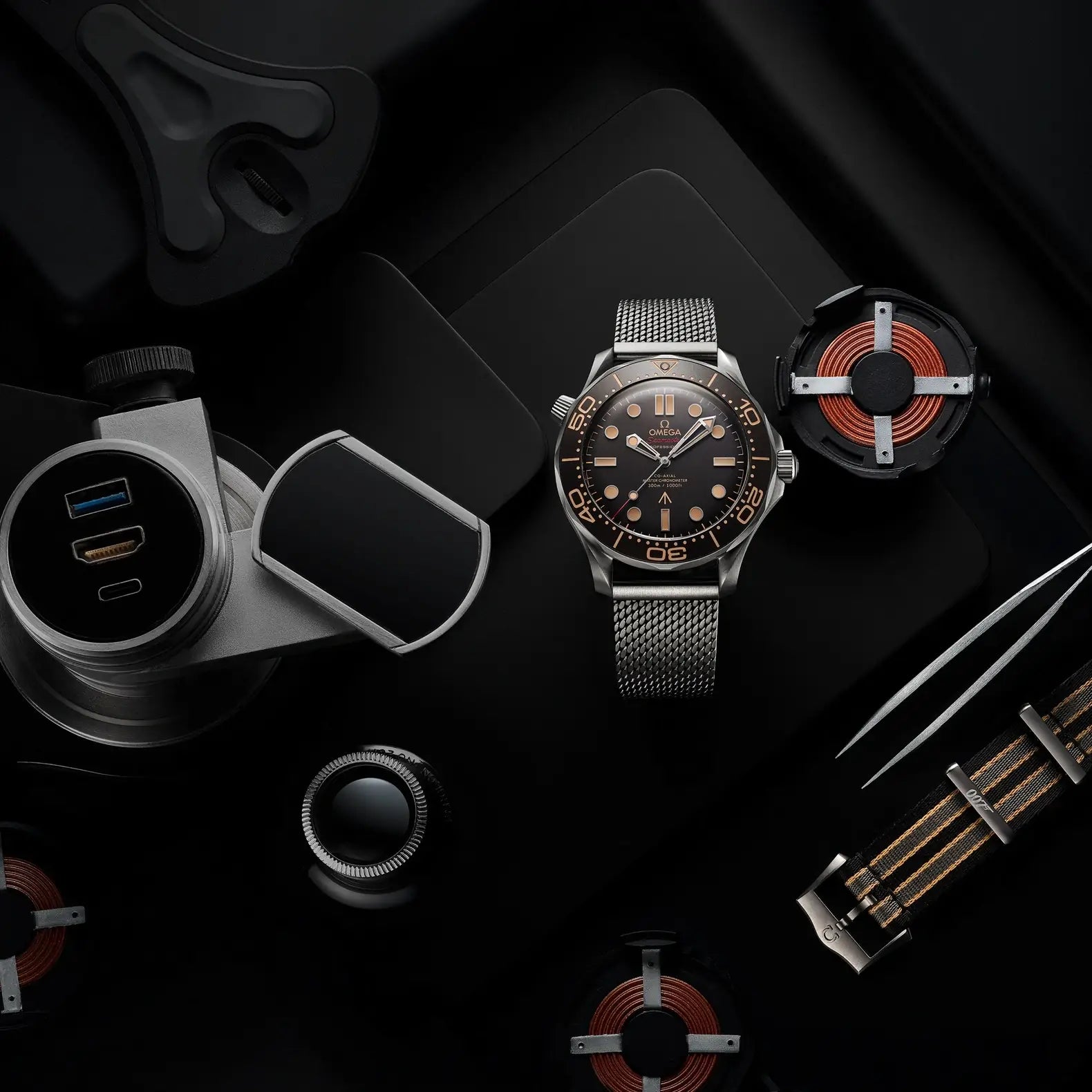 Seamaster Diver 300M - 007 Edition Brown Dial on Mesh Bracelet